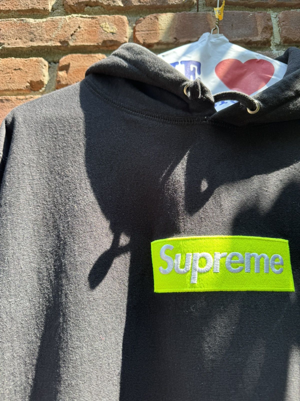 Supreme Supreme Yellow Box Logo Hoodie Size US L / EU 52-54 / 3 - 6 Thumbnail