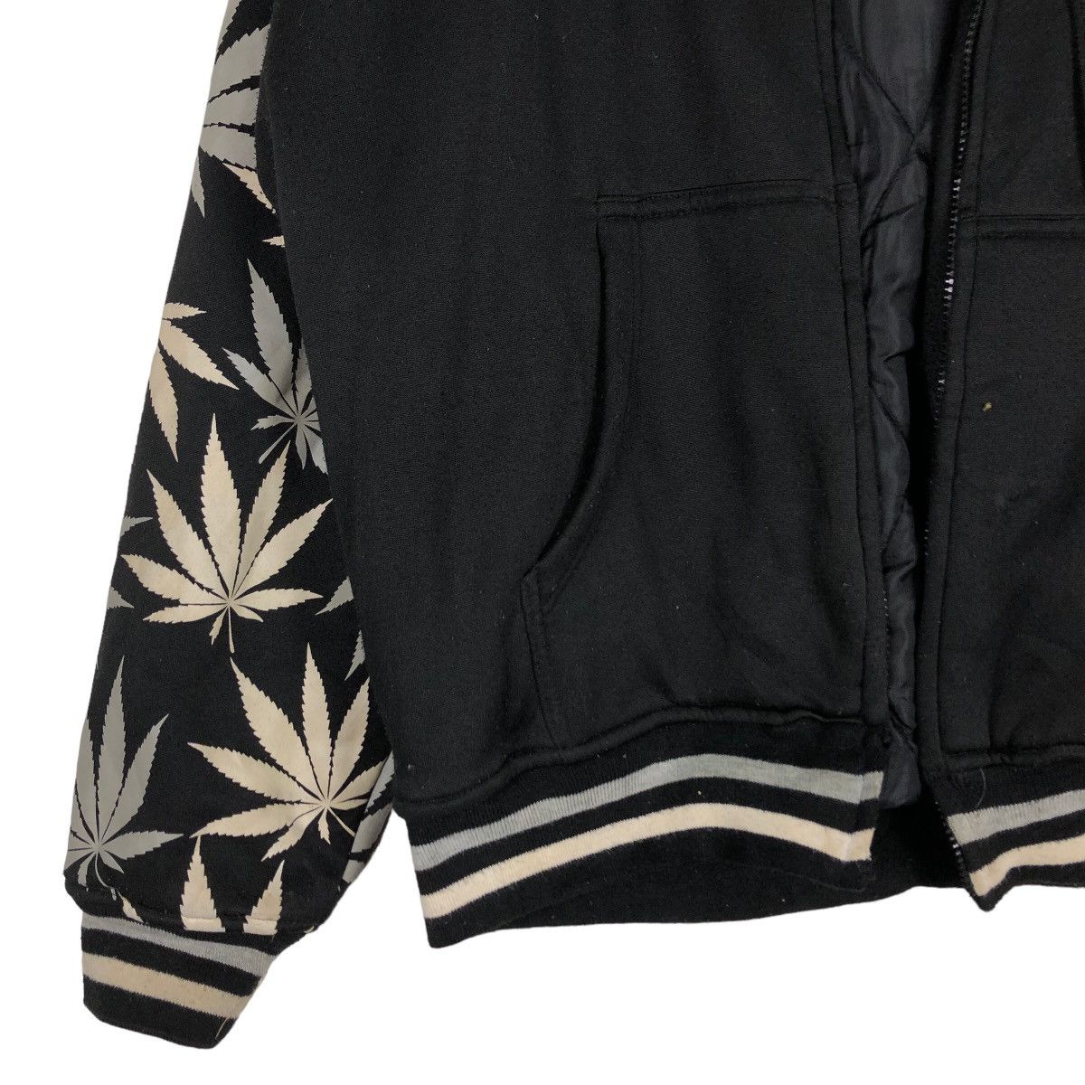 Japanese Brand 🔥Rare Big Logo Weed Logo Zipper Jacket Hoodie Victorious Size US XL / EU 56 / 4 - 5 Thumbnail
