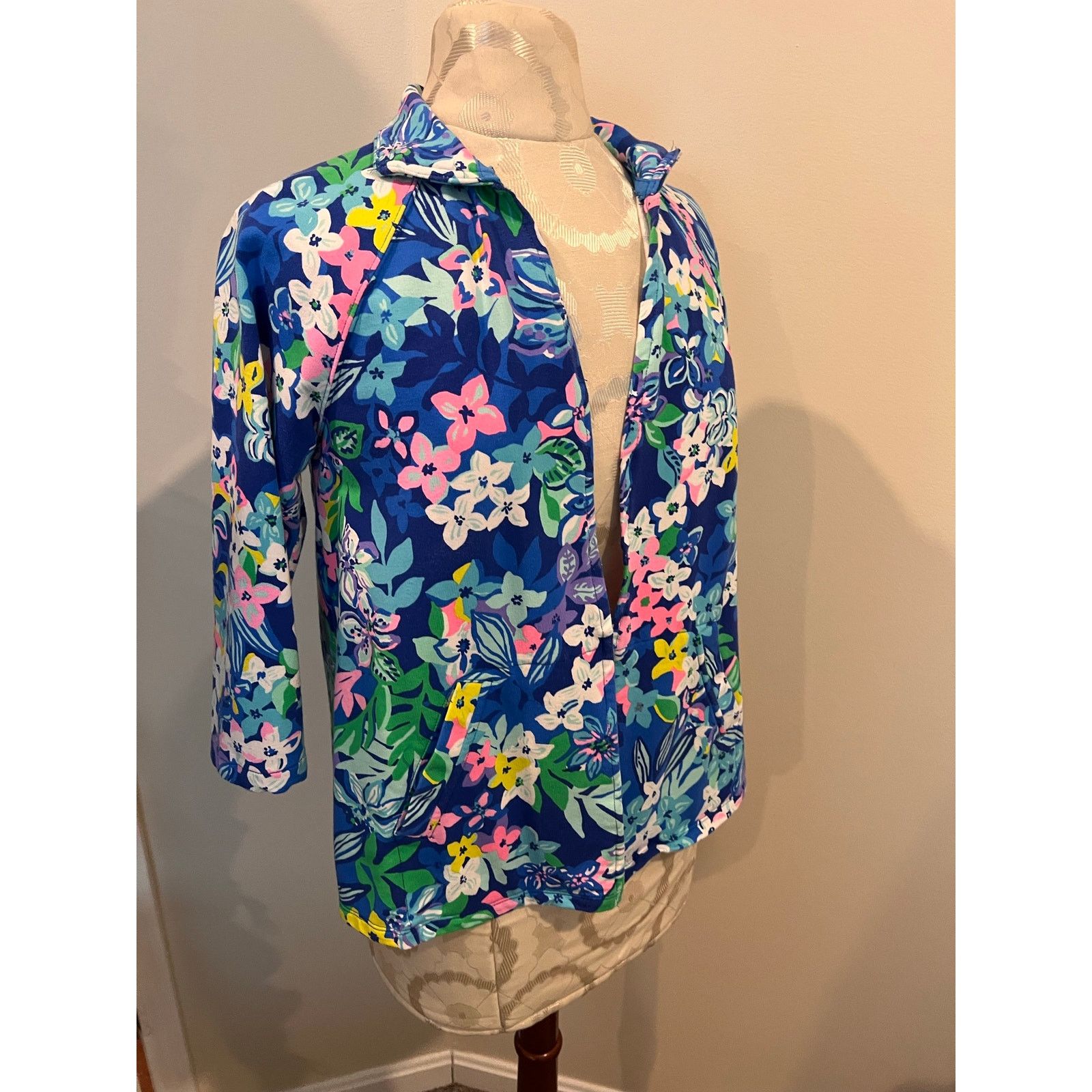 Lilly Pulitzer Lilly Pulitzer Floral Lightweight Open-Front Jacket Small Size S / US 4 / IT 40 - 2 Thumbnail