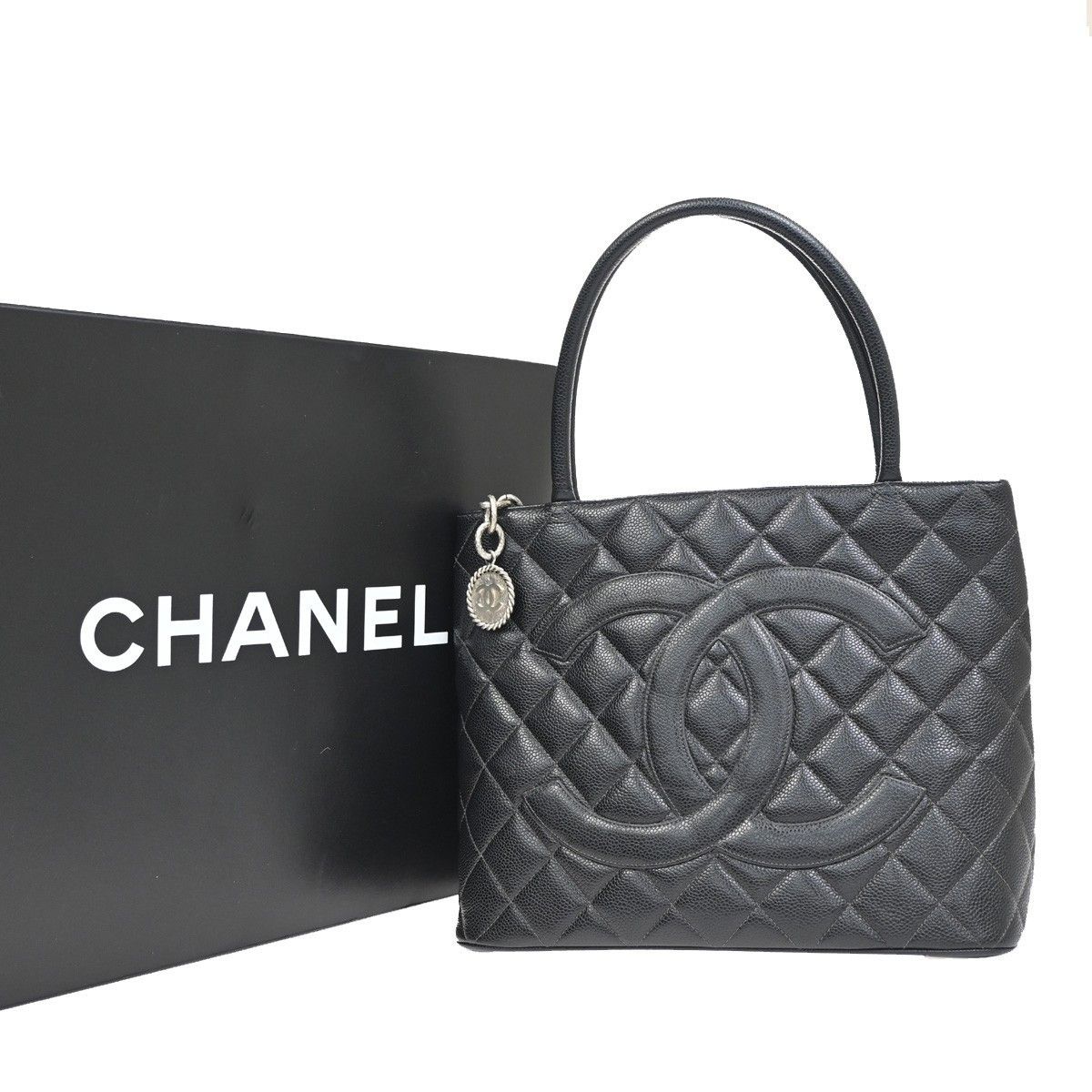 Chanel Chanel Medallion Tote Quilted Lambskin Size ONE SIZE - 1 Thumbnail
