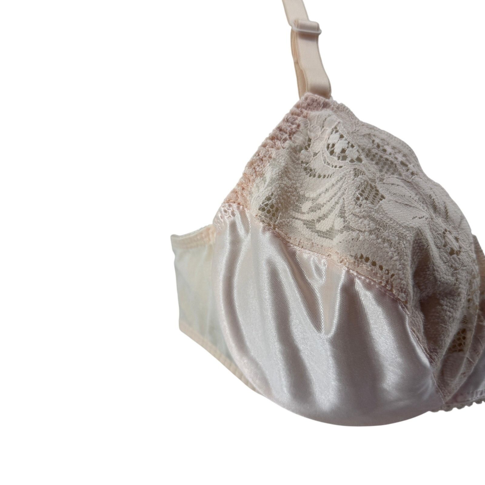 Hanes Vintage Hanes Her Way Bra Nylon Unlined Underwire Lace 36B Size ONE SIZE - 2 Thumbnail