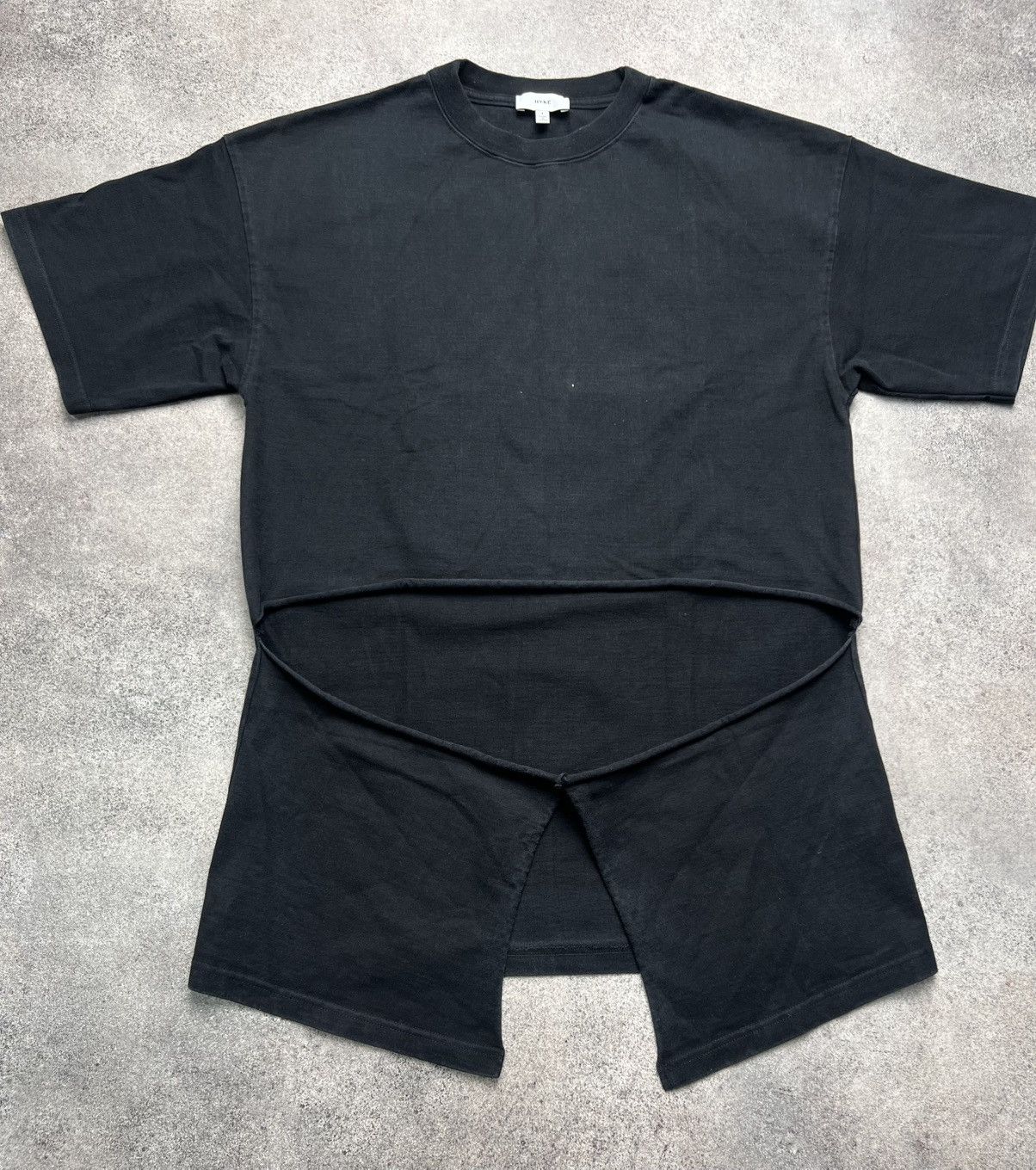 HYKE × Hyein Seo × Japanese Brand HYKE black t shirt Size US S / EU 44-46 / 1 - 3 Thumbnail