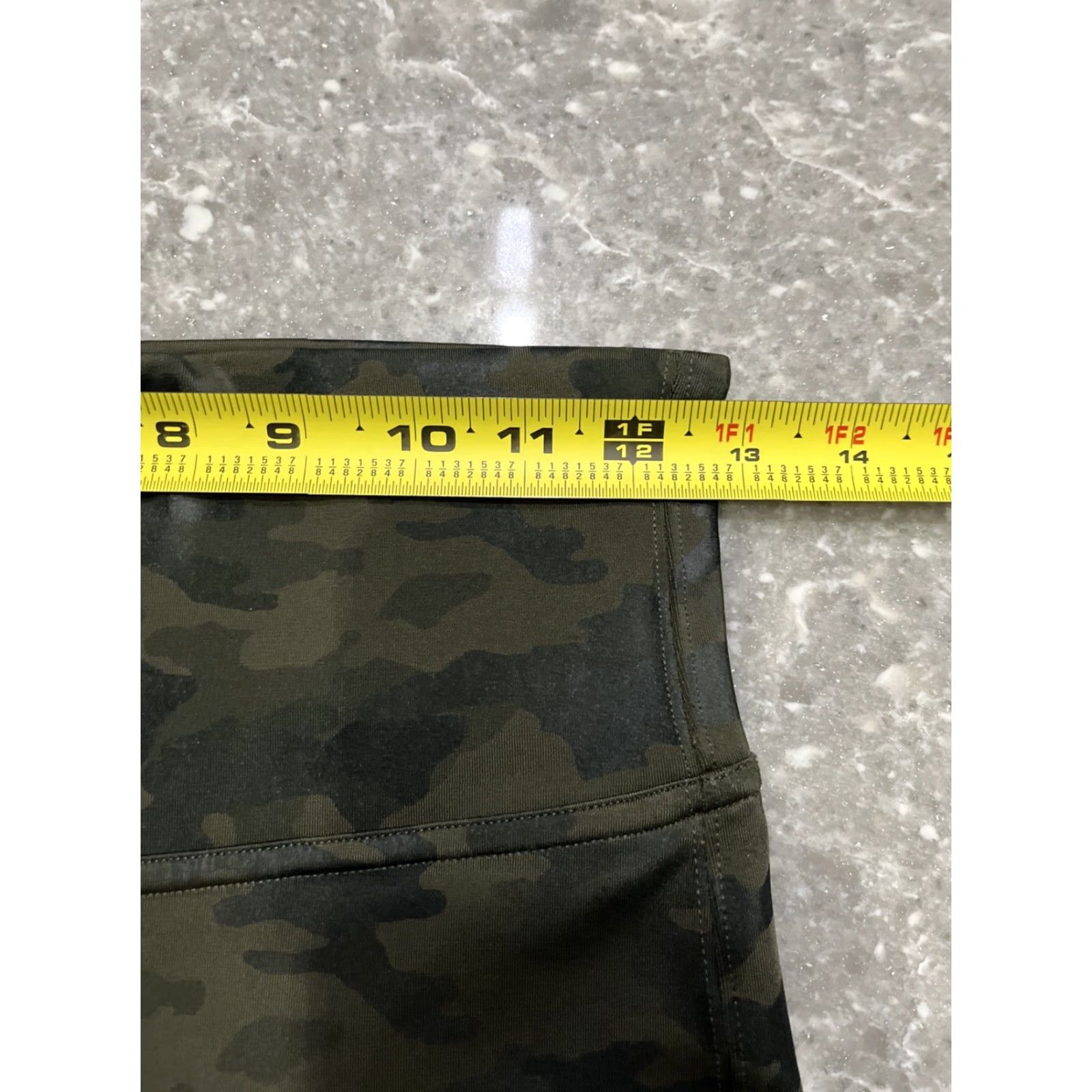 Spanx Spanx Womens Leggings M Green Camouflage Nylon Stretch Ankle Colorful Shirt? Size 32" / US 10 / IT 46 - 4 Thumbnail
