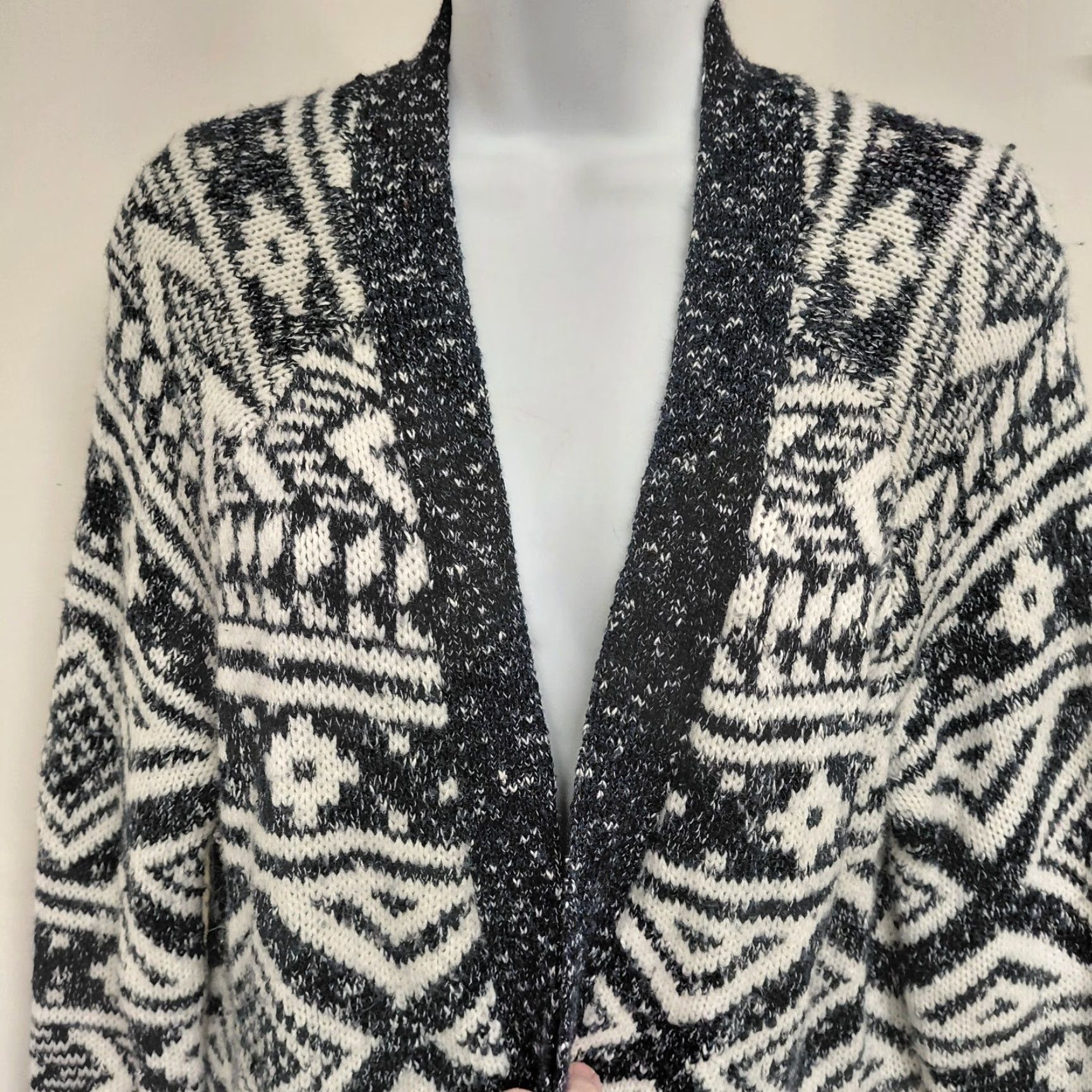 Forever 21 FOREVER 21 Aztec Cardigan Womens Large Blue/Red Boho Open Front Pocket Cardigan Shirt? Size L / US 10 / IT 46 - 6 Thumbnail