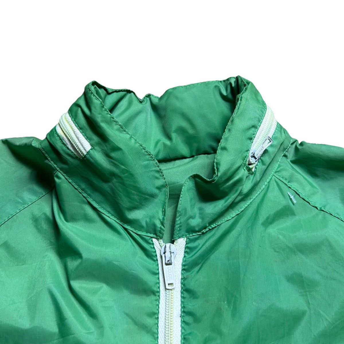 Fred Perry Vintage Fred Perry Nylon Windbreaker Jacket Size M / US 6-8 / IT 42-44 - 5 Thumbnail