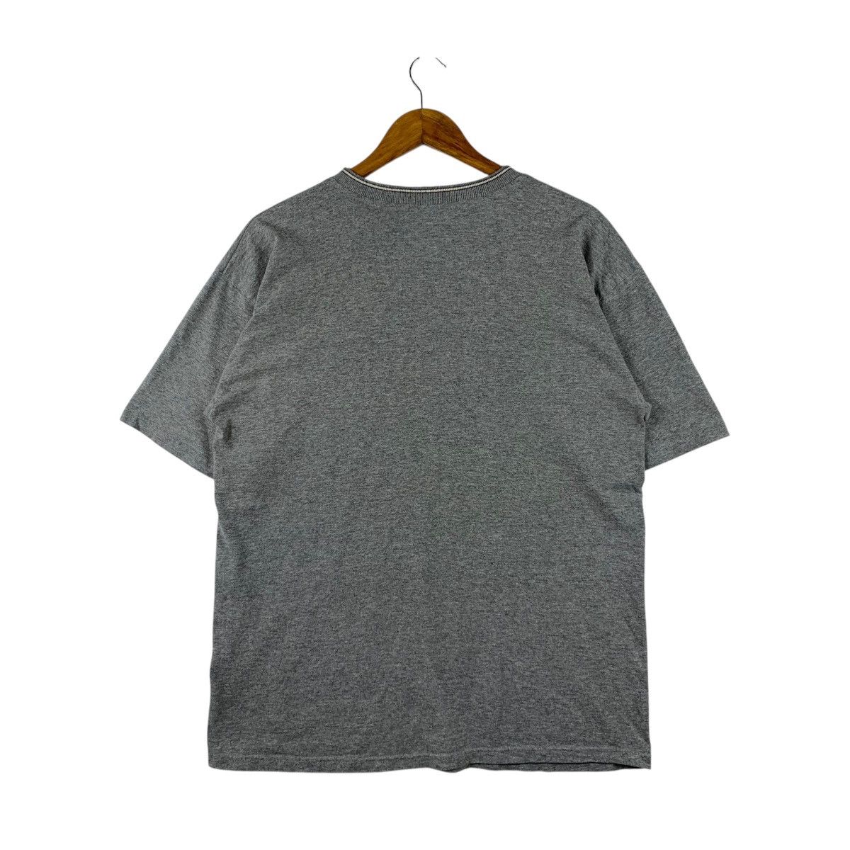 Quiksilver × Vintage Vintage QUIKSILVER Surfboard Surfing Small Logo T-Shirt Size US L / EU 52-54 / 3 - 4 Thumbnail