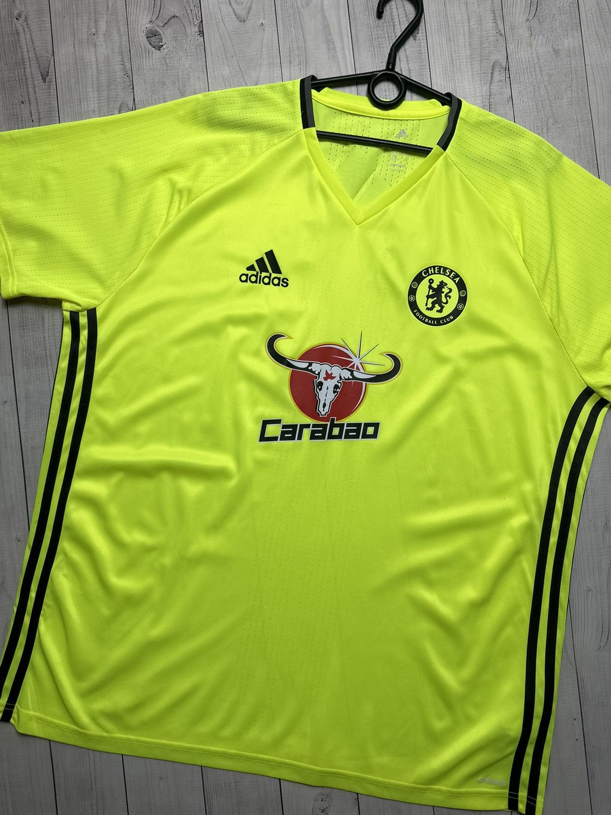 Adidas × Chelsea Soccer × Vintage Vintage adidas Chelsea soccer jersey size XXL yellow rare Size US XXL / EU 58 / 5 - 2 Thumbnail