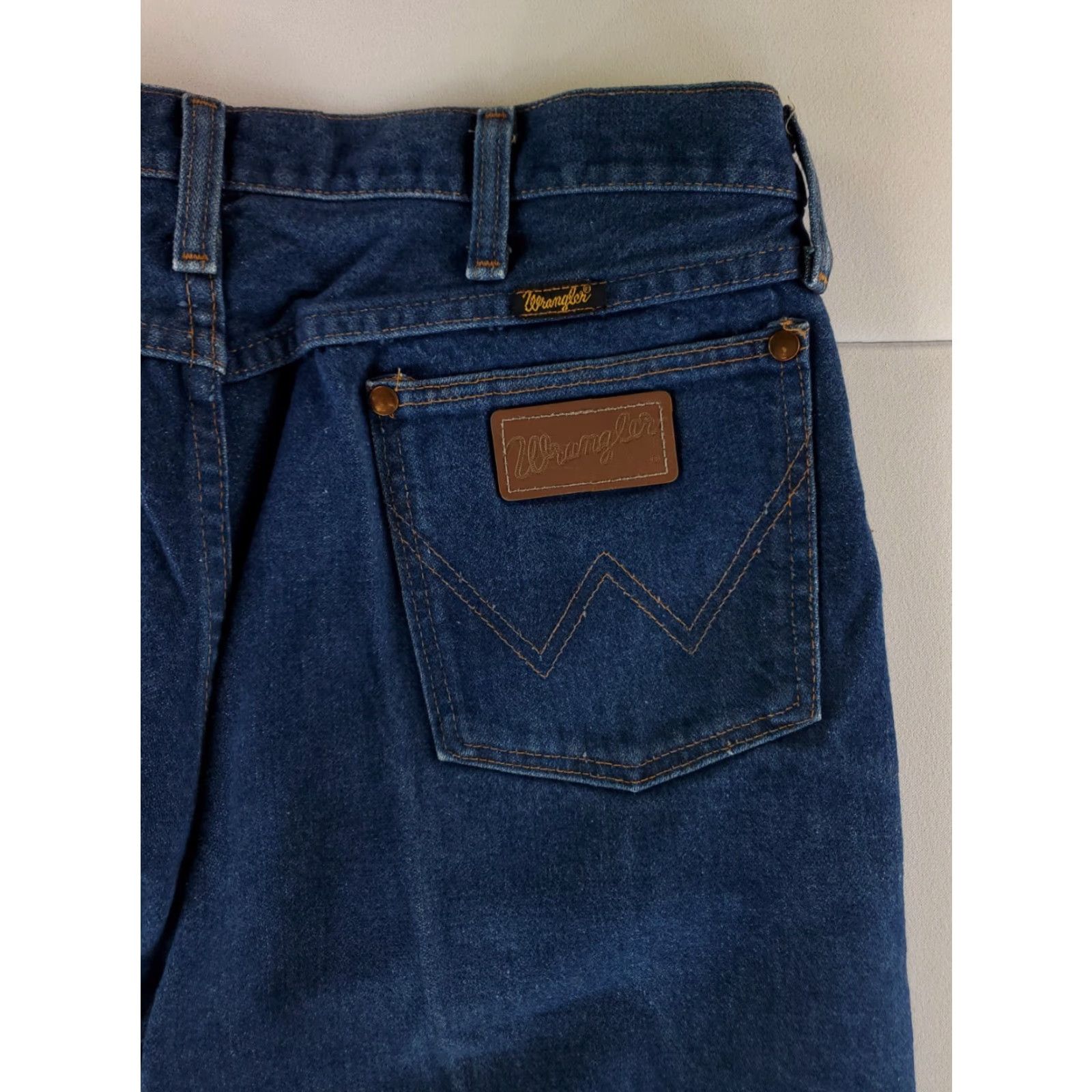 Wrangler VINTAGE Wrangler Jeans Blue VTG 80s 90s 31MWZ Made USA Mens 34x36 (33x36 Actual) Jeans Men Blue 80s 90s Wrangler Size US 33 - 3 Thumbnail