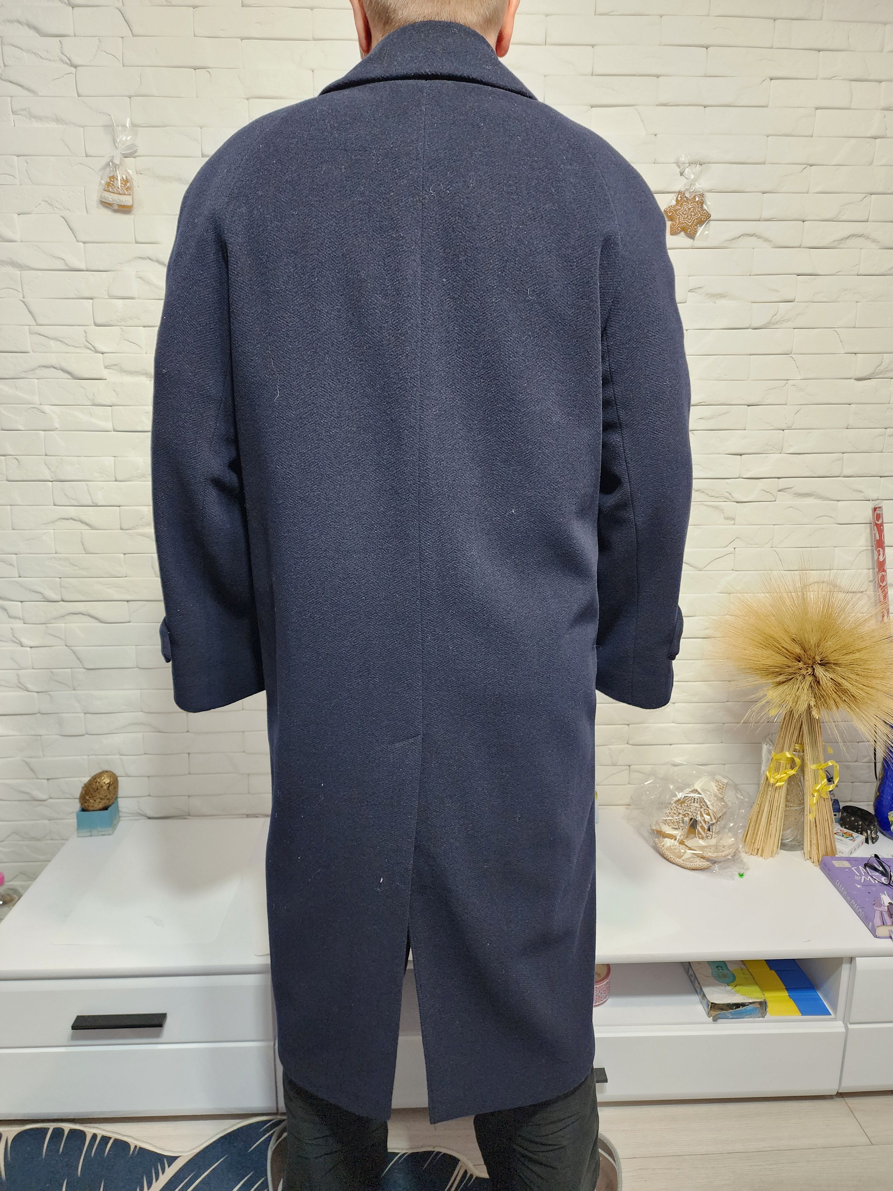 Uniqlo Stylish Men's Long Wool Coat. Size US L / EU 52-54 / 3 - 4 Thumbnail