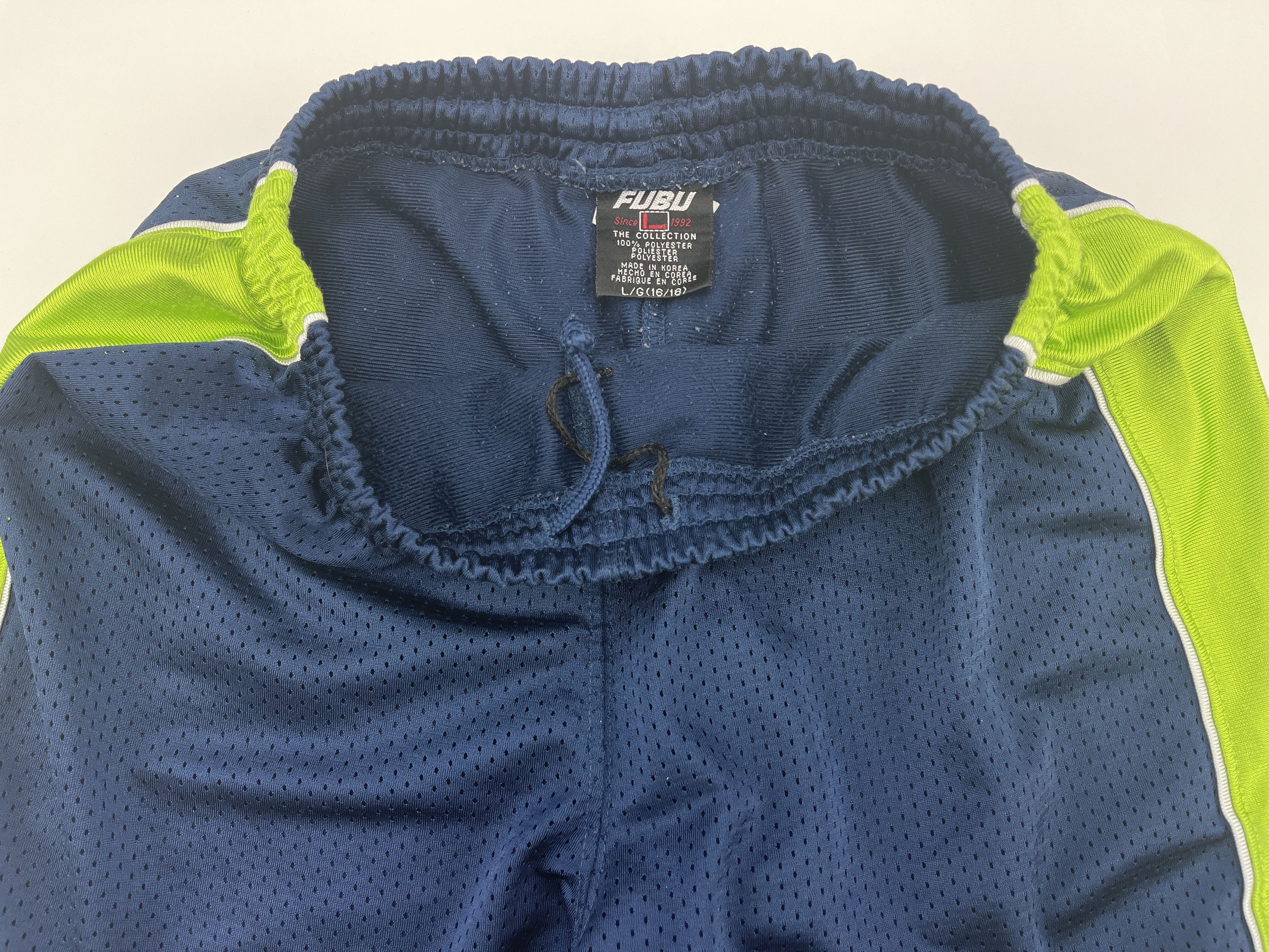 Fubu FUBU jeans shorts vintage baggy hip hop skater Y2K size S 30 Size US 30 / EU 46 - 9 Thumbnail