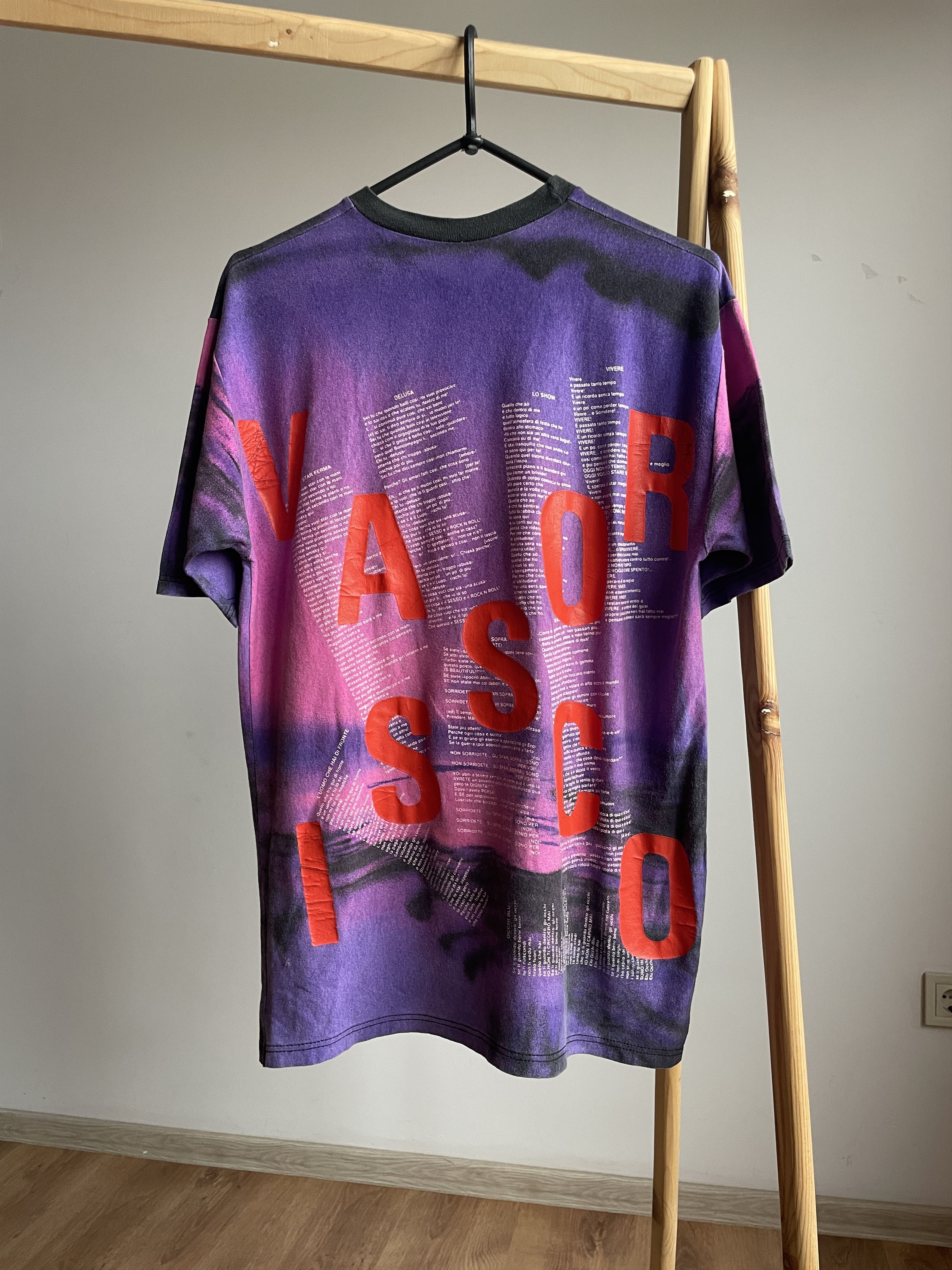 Band Tees × Vintage Vasco Rossi Vintage 90's All Over Print T-Shirt Size M Size US M / EU 48-50 / 2 - 2 Thumbnail