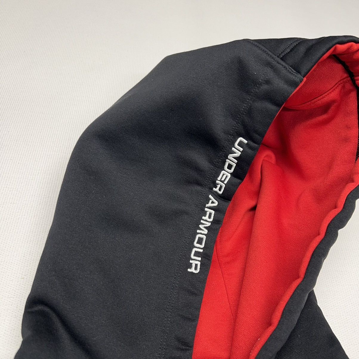Under Armour Under Armour Hoodie Black Red Fleece Sweatshirt Logo Size US S / EU 44-46 / 1 - 7 Thumbnail