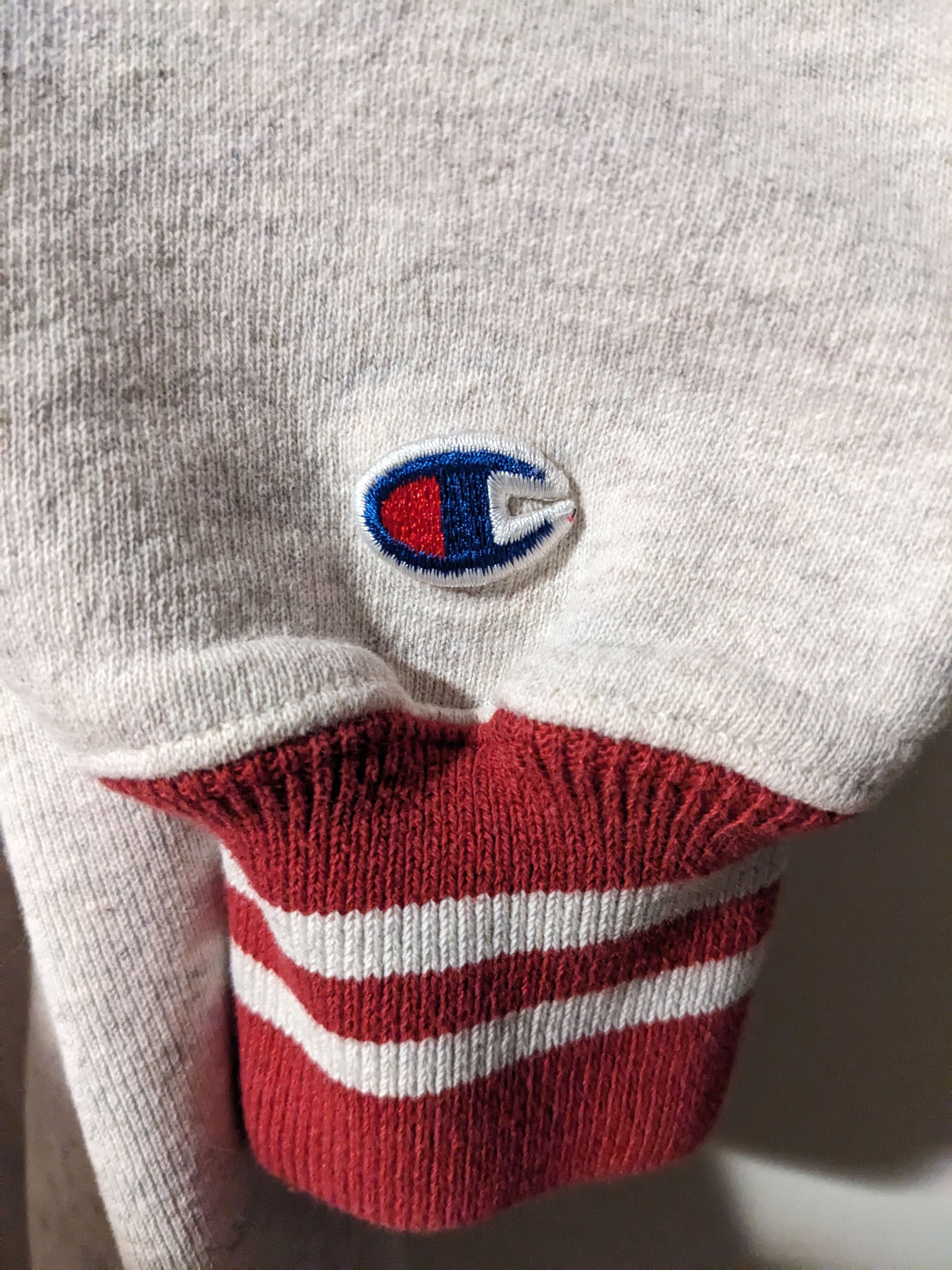 Champion × Vintage Vintage 90s Champion Spell Out Logo Reverse Weave Sweatshirt Size US L / EU 52-54 / 3 - 4 Thumbnail