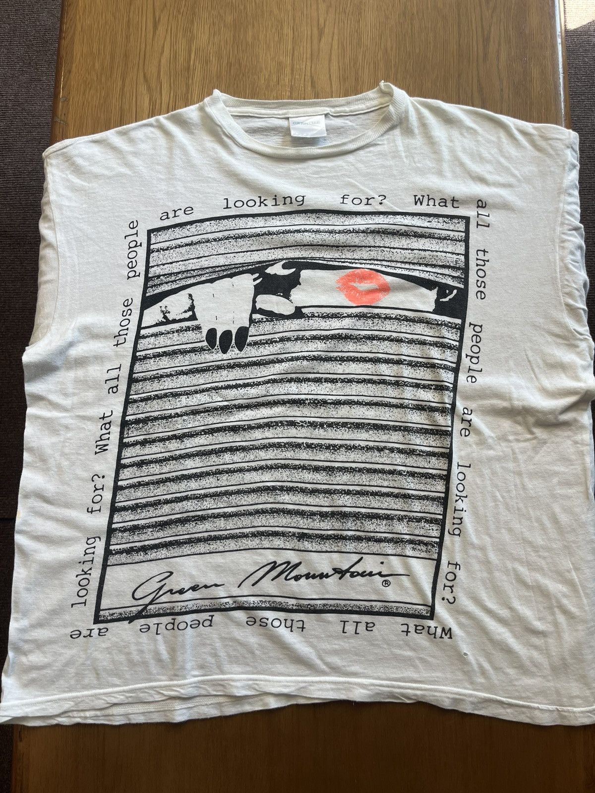 Arts & Science Vintage are looking for? Artwork by green Mountains 90’sTee Size US L / EU 52-54 / 3 - 3 Thumbnail