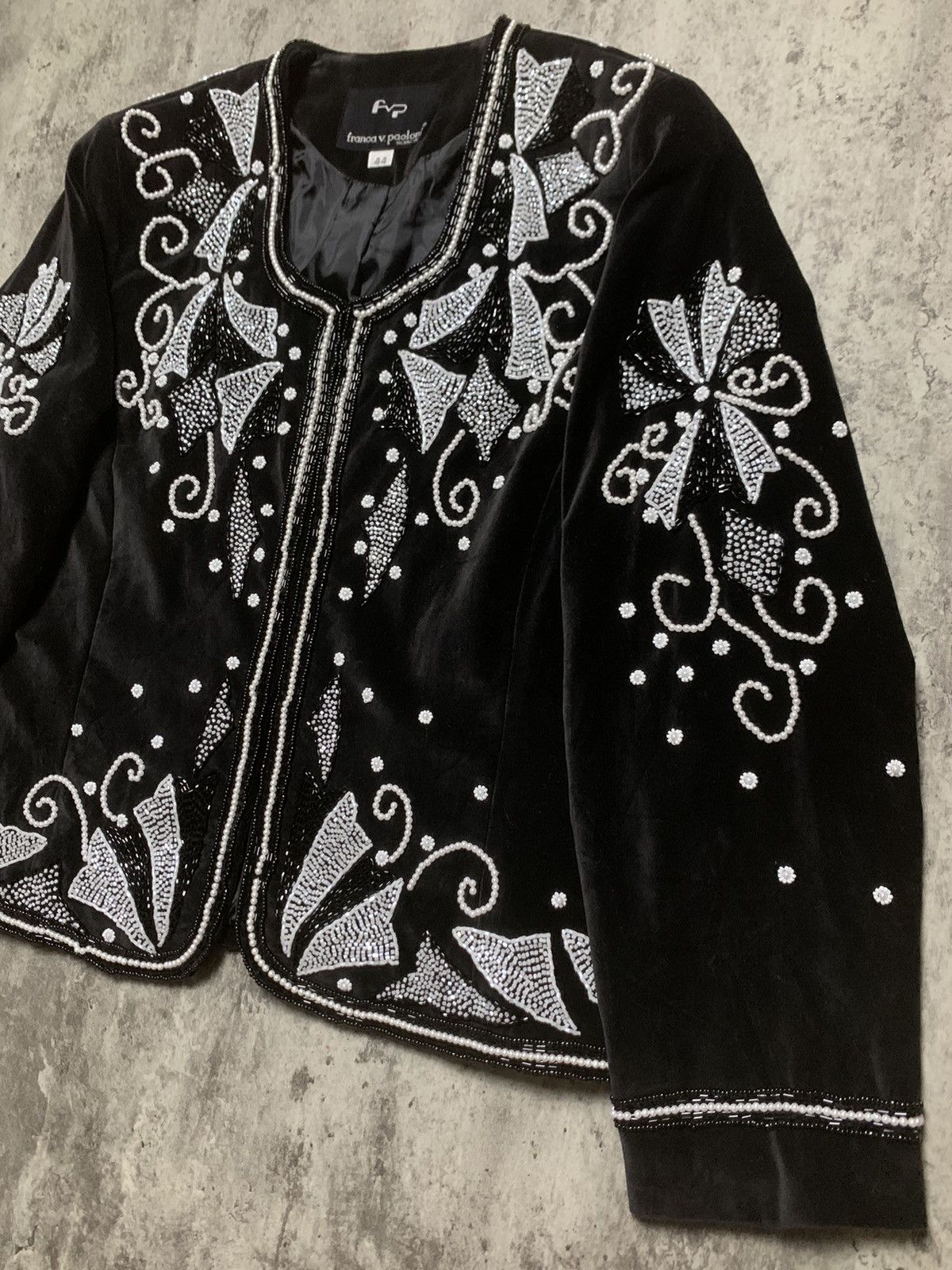 Paoloni Vintage 90s Franca V Paoloni Velvet Beaded Blazer Size M / US 6-8 / IT 42-44 - 7 Thumbnail