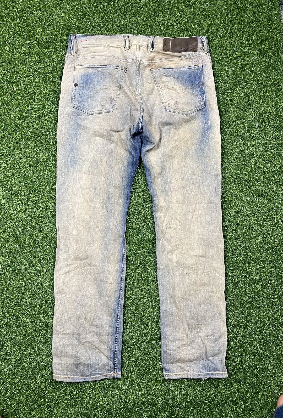 Diesel Vintage Diesel Buster Blue Wash faded distressed Jeans Size US 35 - 3 Thumbnail
