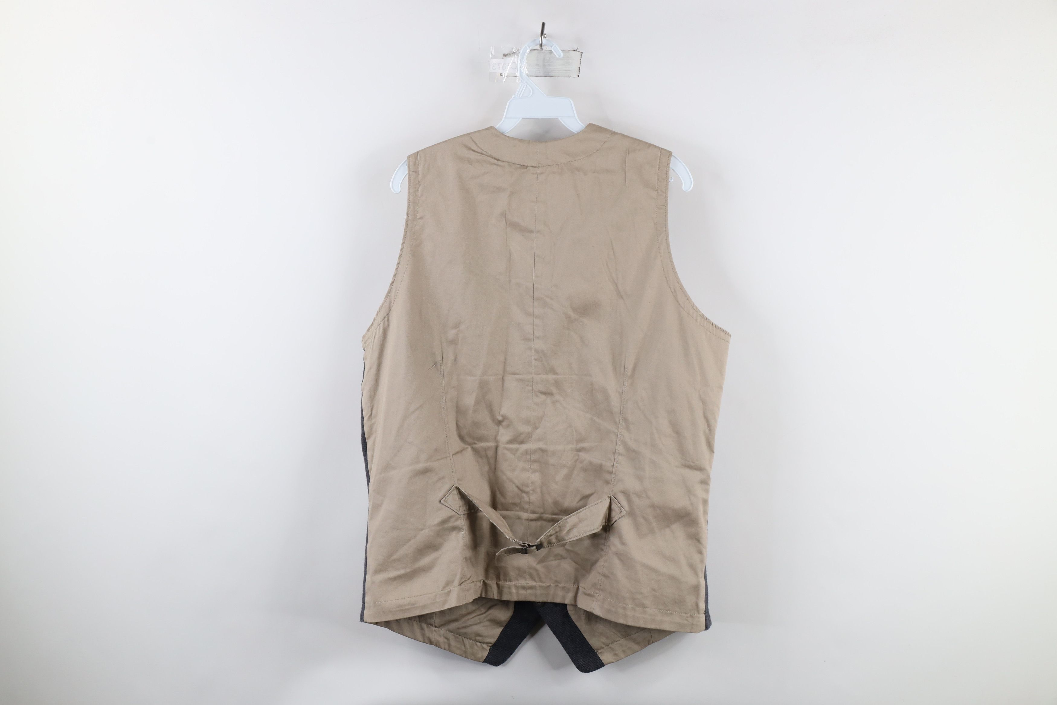 Vintage × Woolrich Woolen Mills Vintage Woolrich Herringbone Buckle Back Vest Jacket Gray Size US L / EU 52-54 / 3 - 13 Thumbnail