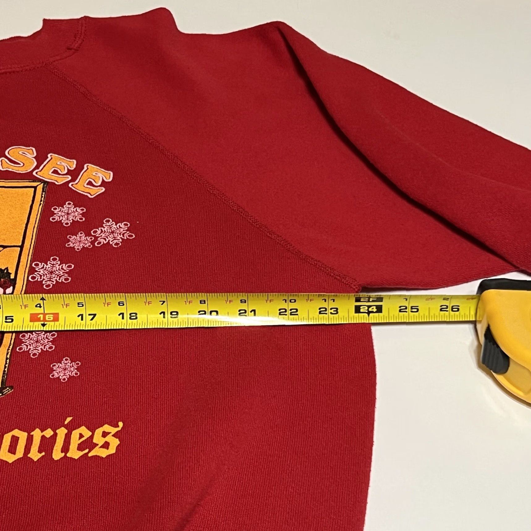 Vintage VINTAGE Tennessee Christmas Memories Sweatshirt Unisex Adults 2XL Red Crew Neck Long Sleeve Pullover Christmas Holiday State Logo Graphic Print Size US XXL / EU 58 / 5 - 6 Thumbnail