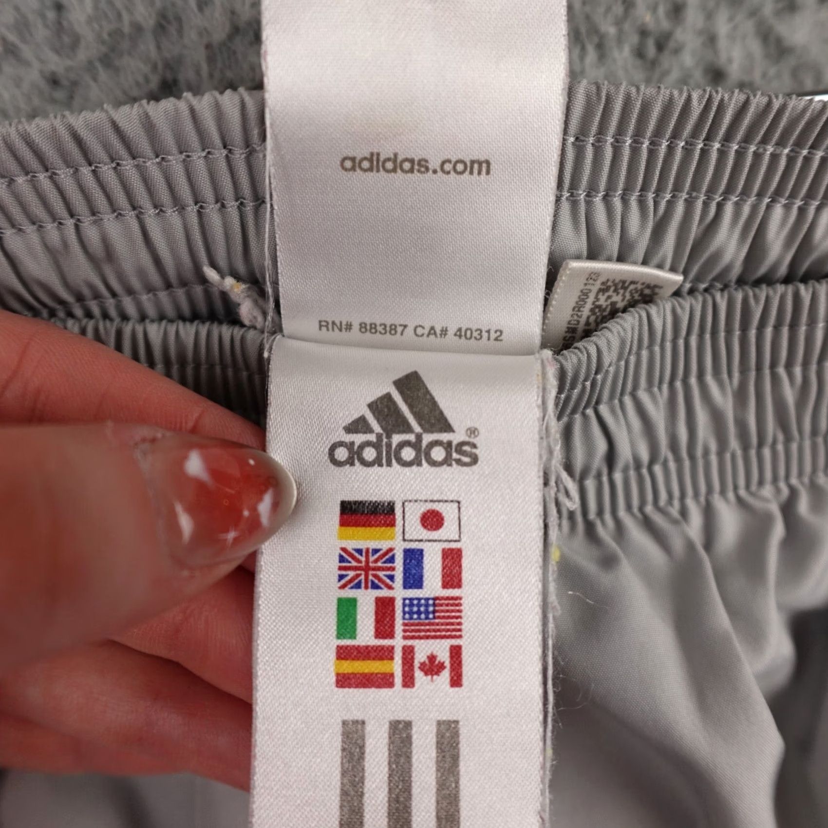 Adidas VINTAGE adidas Track Pants Mens XL Gray Windbreaker Lightweight Athleisure Gym Size US 36 / EU 52 - 3 Thumbnail