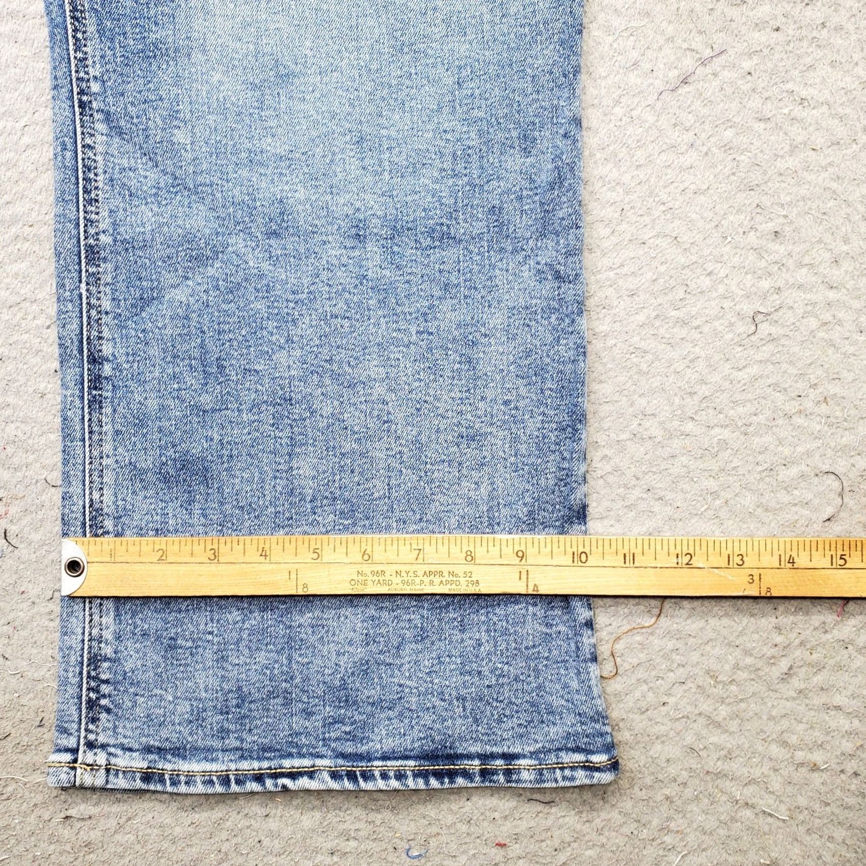 Old Navy Old Navy Jeans Womens 28 Blue Denim Flare High Rise 5-Pocket Stretch Pocket 26.25 Inseam 43" Outseam NWT"} Size 28" / US 6 / IT 42 - 5 Thumbnail