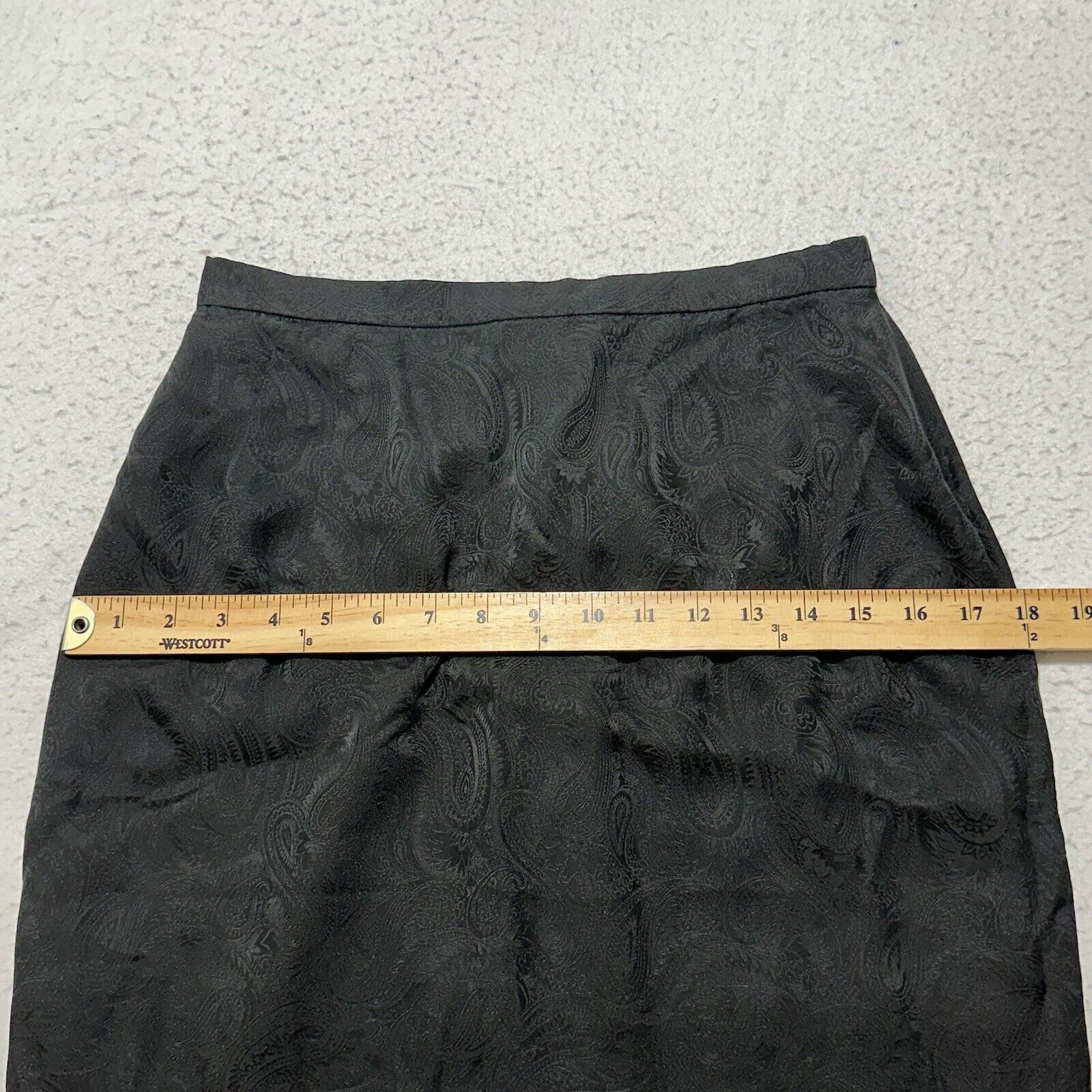 MAGGY LONDON Vintage Maggy London 8 Black Silk Pencil Paisley Print Skirt Size 30" / US 8 / IT 44 - 10 Thumbnail