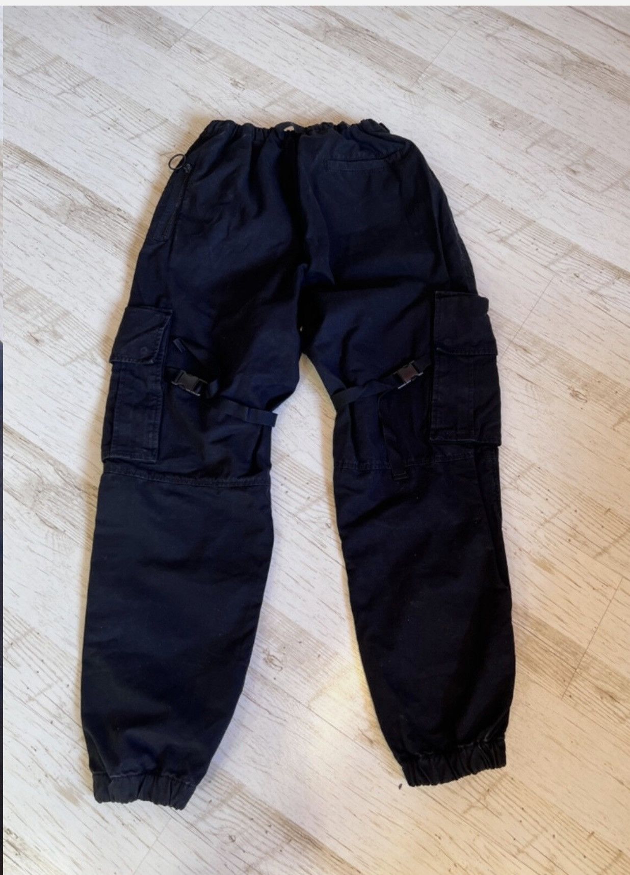 Off-White Off-White Buckled Cargo Pants with Straps – Size 34 Size US 34 / EU 50 - 12 Thumbnail