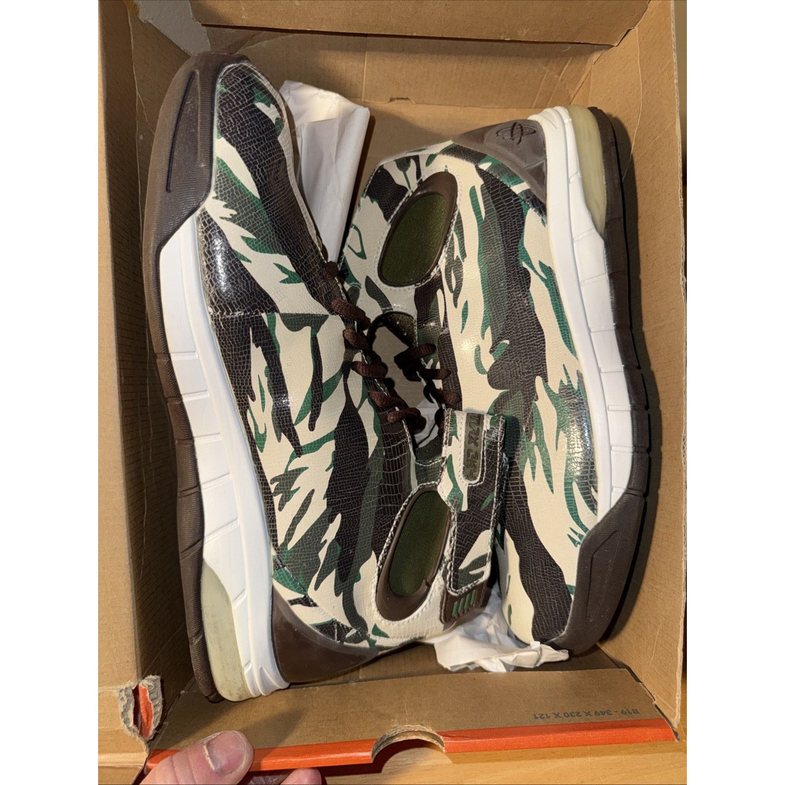 Nike Nike Air Max Huarache 2k4 Olive Camo Army Pine 312544-121 Size US 10.5 / EU 43-44 - 9 Thumbnail