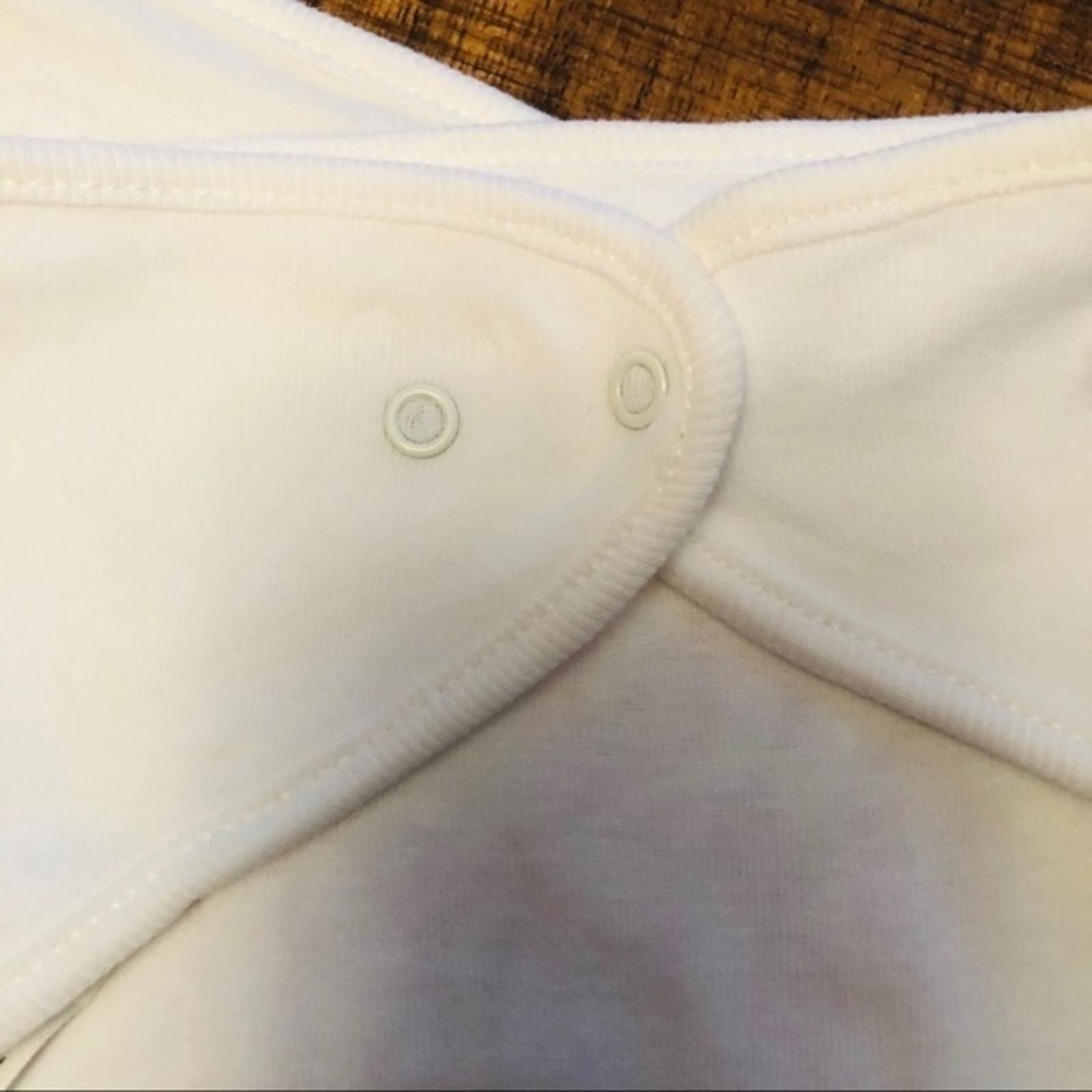 Designer Rae Dunn Valentine’s bibs​​​​ Size ONE SIZE - 5 Thumbnail
