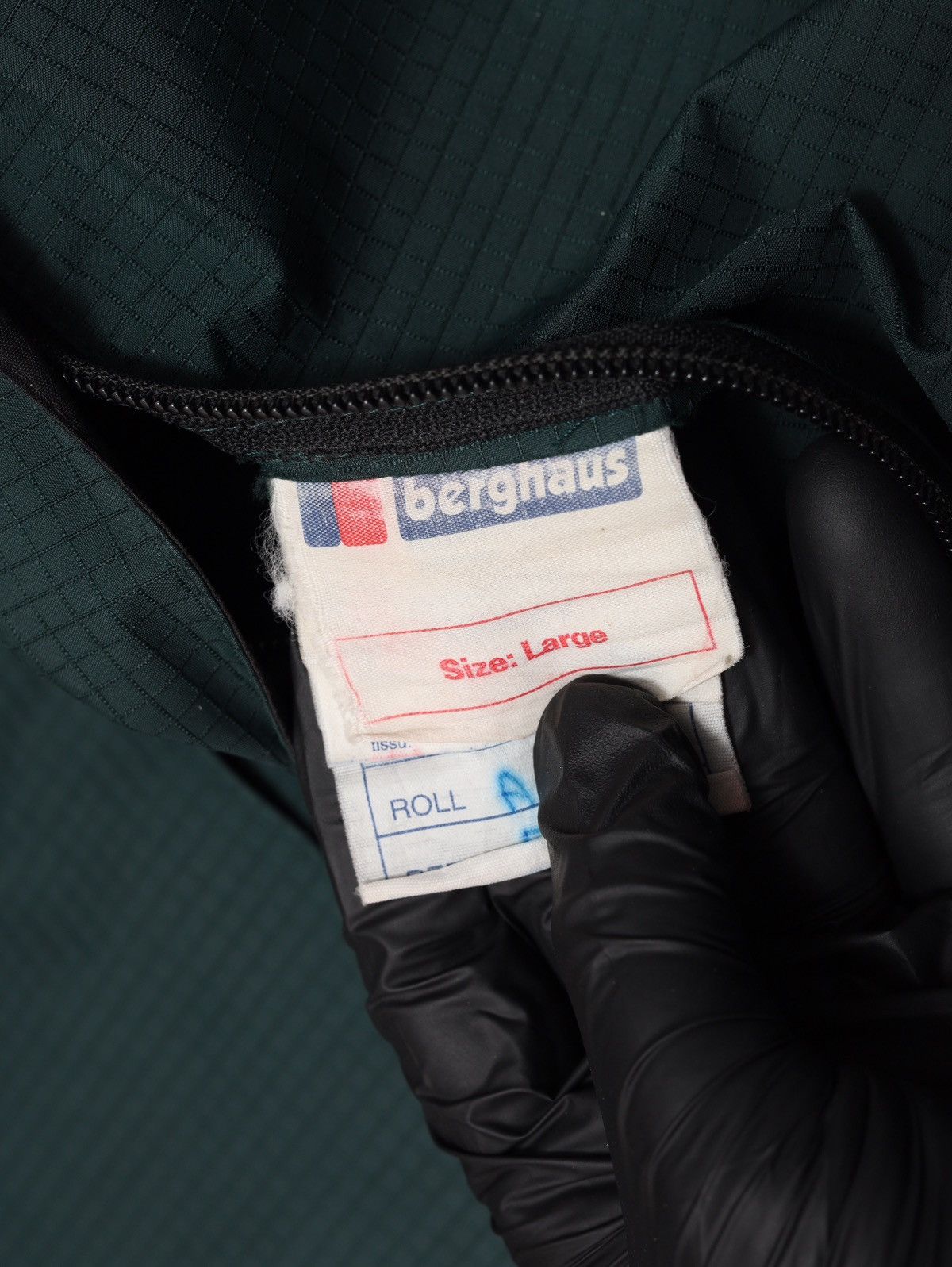 Berghaus Berghaus Extrem 7000 Vintage Goretex Jacket Nylon Green Size US L / EU 52-54 / 3 - 13 Thumbnail
