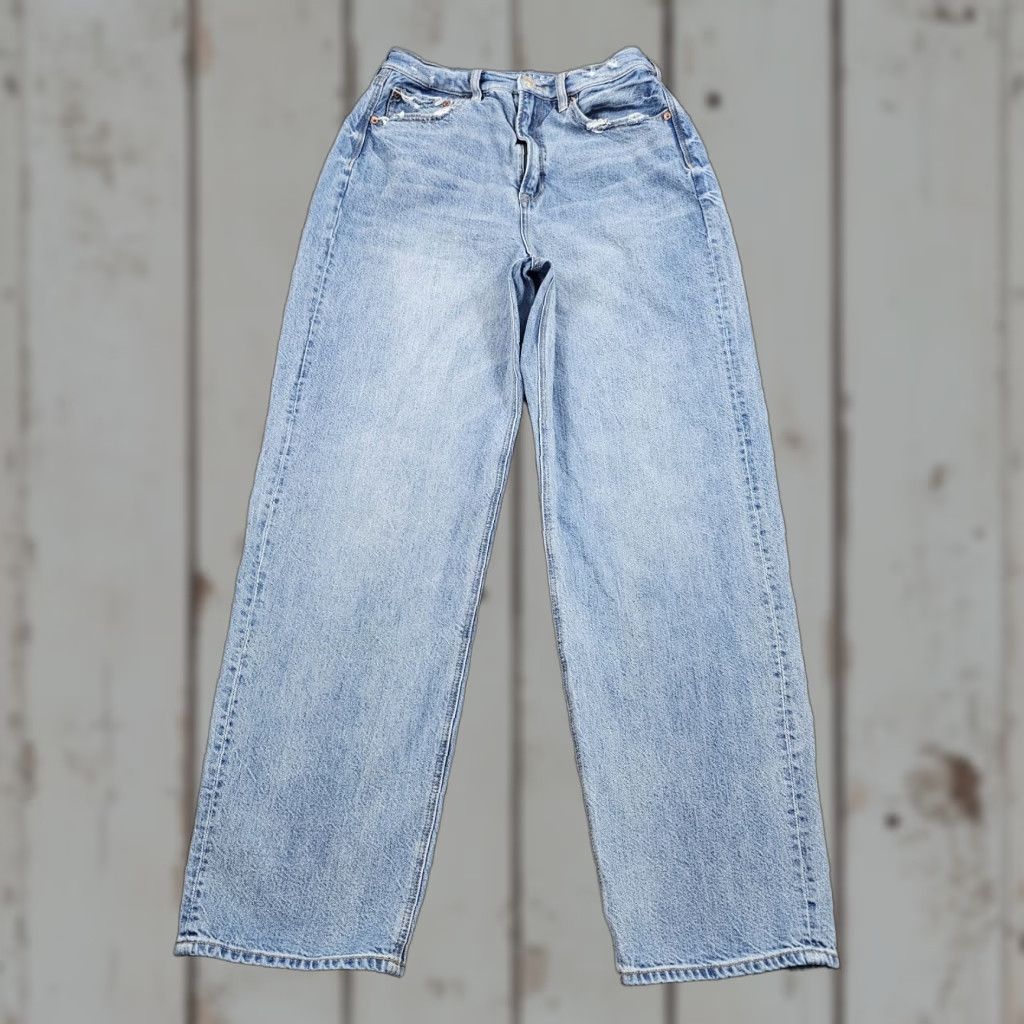 American Eagle Outfitters American Eagle Outfitters Jeans Womens 10 Baggy Fit High Rise Light Wash Denim 26x30 Size 32" / US 10 / IT 46 - 1 Thumbnail
