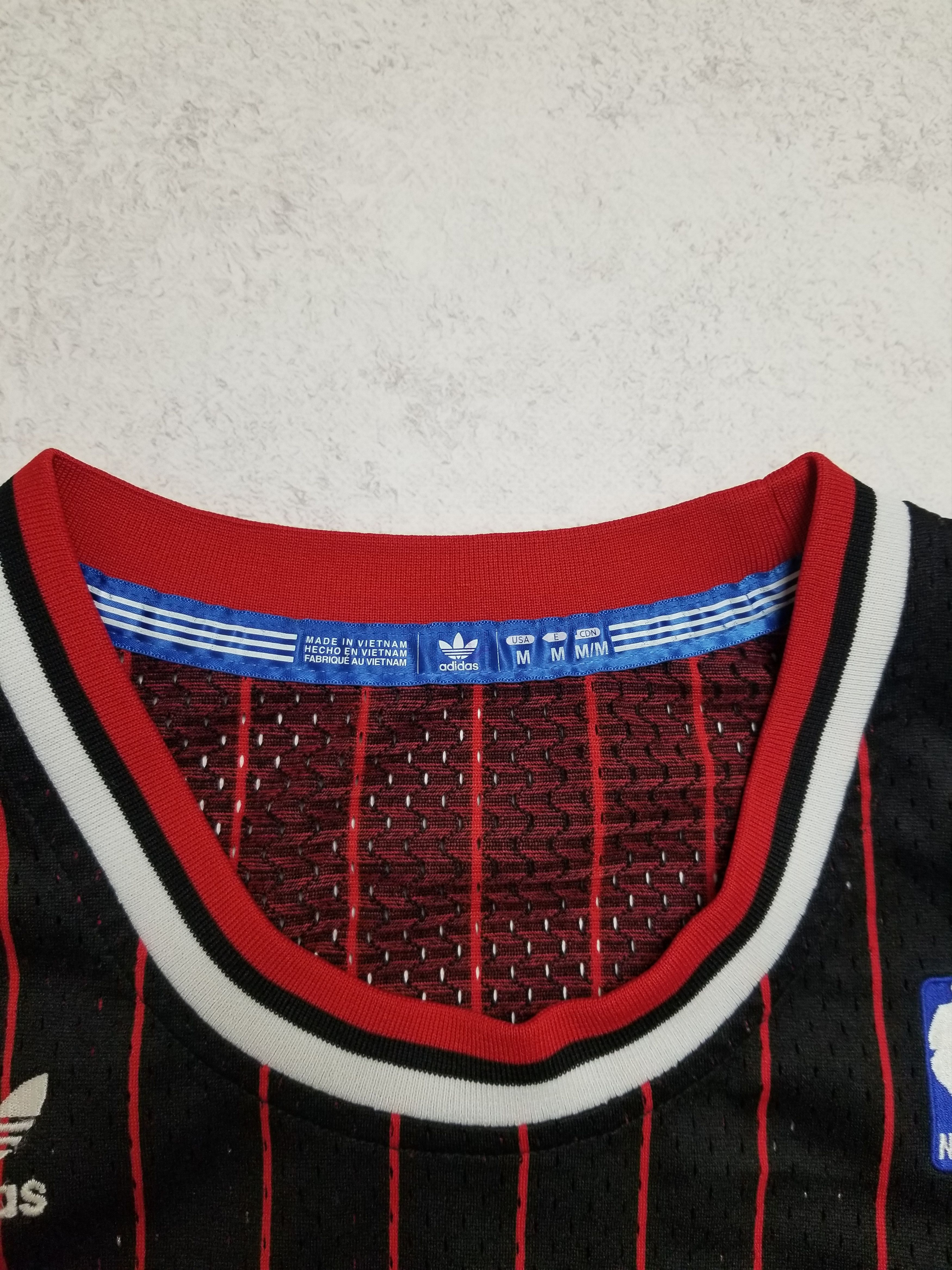Adidas Dennis Rodman #91 Chicago Bulls NBA Embroidered Jersey Size US M / EU 48-50 / 2 - 10 Thumbnail
