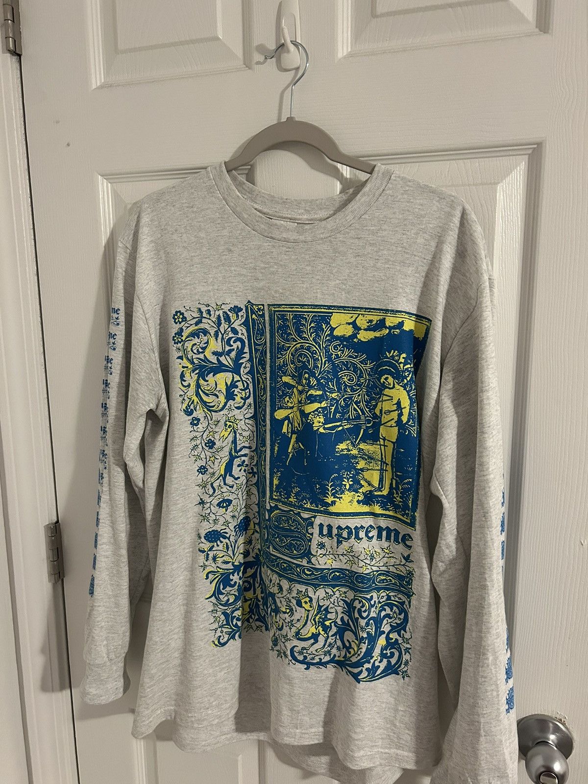 Supreme Supreme Dog Raglan L/S top | Grailed