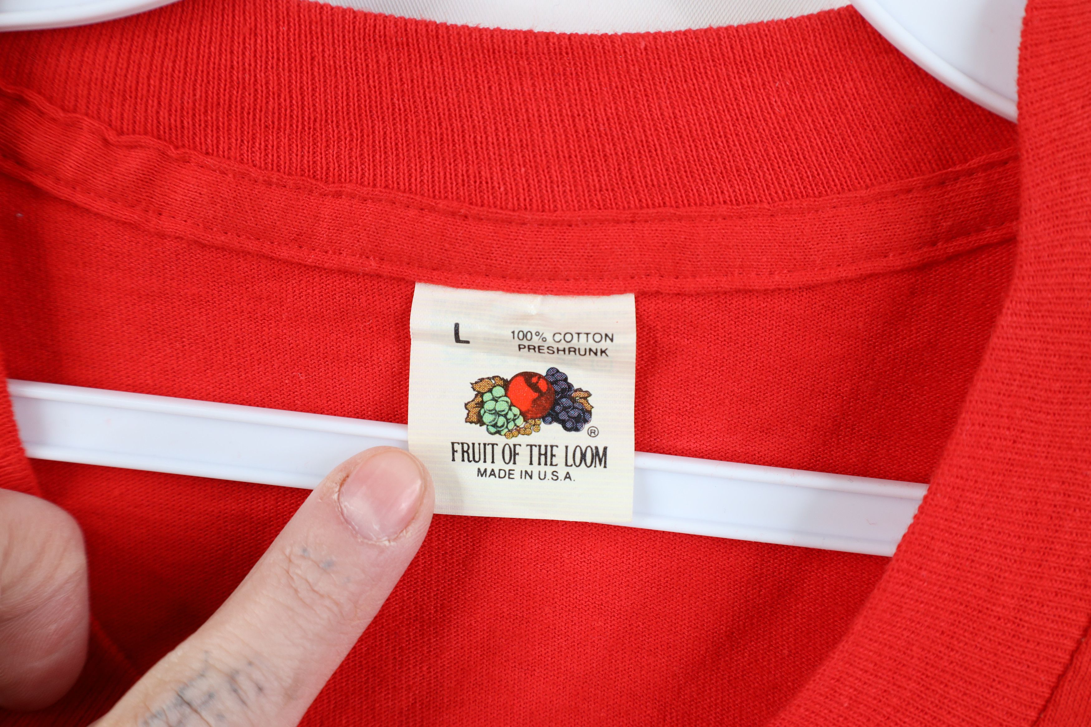 Vintage Vintage 90s Streetwear Short Sleeve T-Shirt Red Pocket USA Size US L / EU 52-54 / 3 - 7 Thumbnail