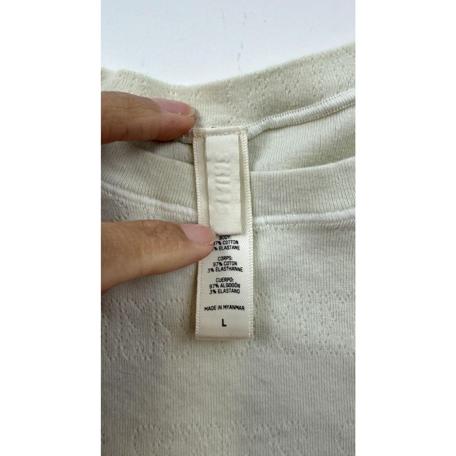 SKIMS Skims Shirt Womens L Cream Cropped Short Sleeve Crewneck Textured Stretch Size L / US 10 / IT 46 - 3 Thumbnail