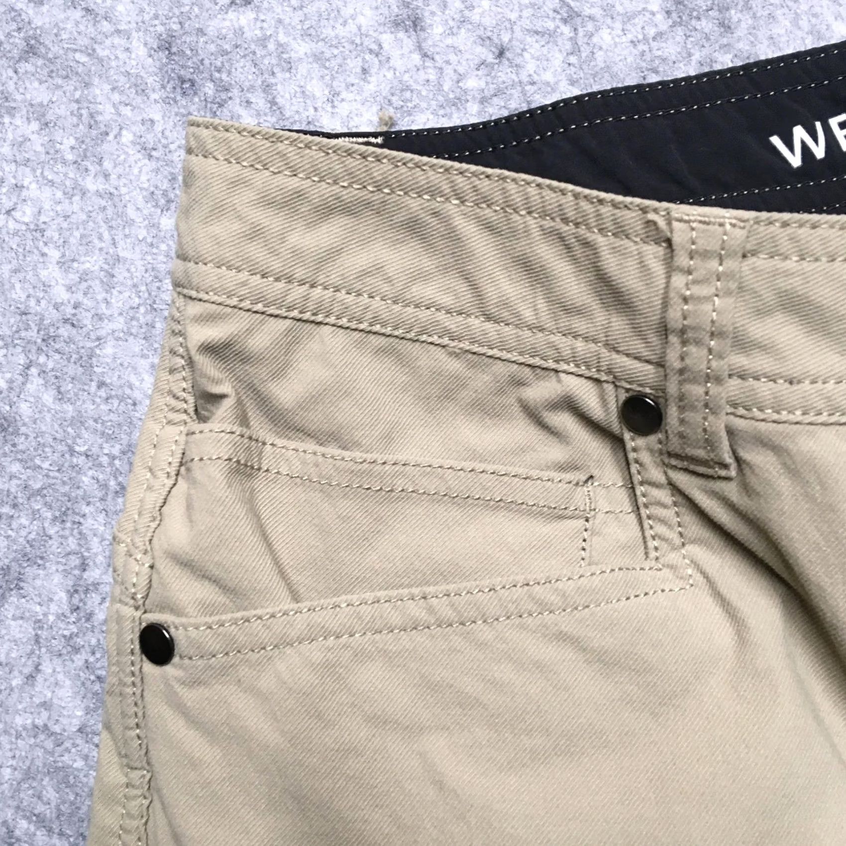 Vintage Western Rise Pants Mens 34 Khaki Beige Outdoor Stretch Nylon Hiking Lightweight Regular Waist 34 Inseam 32 Black? Size US 34 / EU 50 - 4 Thumbnail