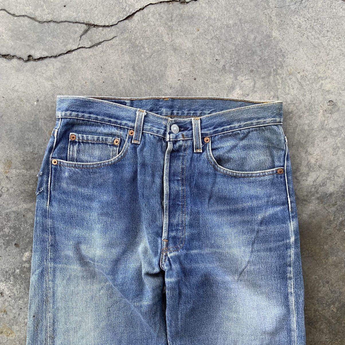 Levi's Vintage Clothing W30'' Vintage Levis 501xx Denim Blue Pants Distressed Size US 30 / EU 46 - 12 Thumbnail