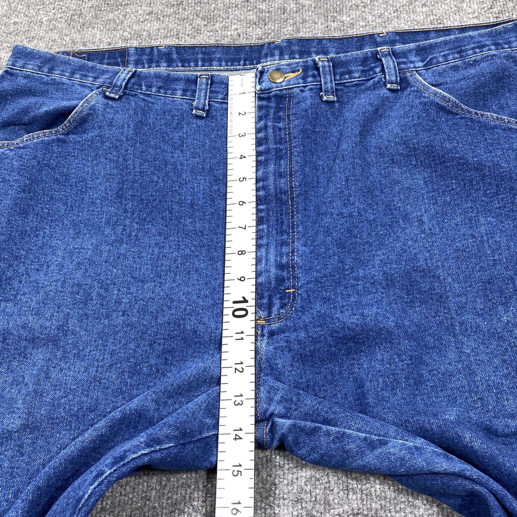 Wrangler Wrangler Authentic Jeans Mens 44x30 Blue Straight Denim Medium Wash 85900DW Size US 44 / EU 60 - 7 Thumbnail