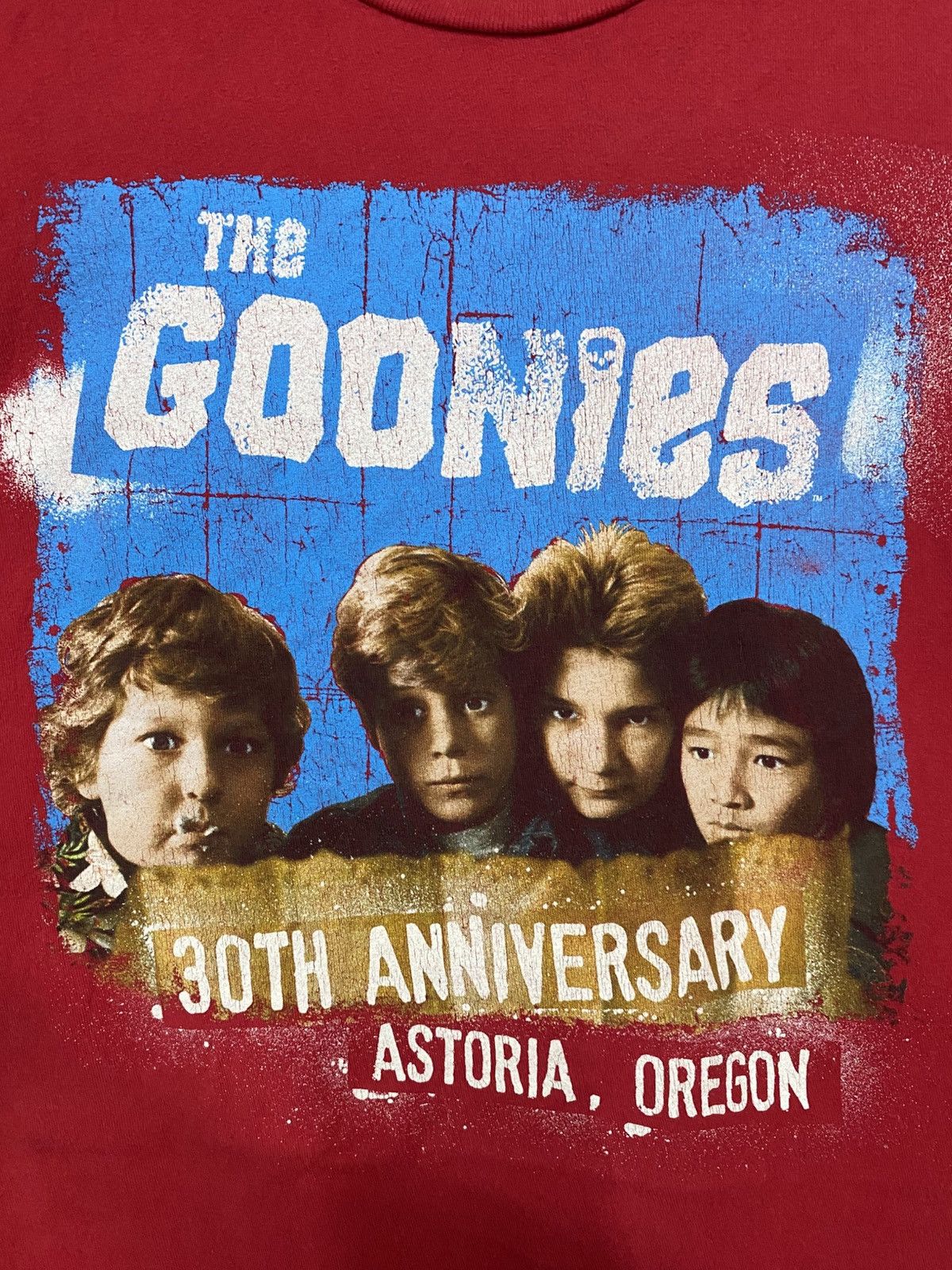Warner Bros FILM THE GOONIES 30TH ANNIVERSARY Size US XL / EU 56 / 4 - 3 Thumbnail