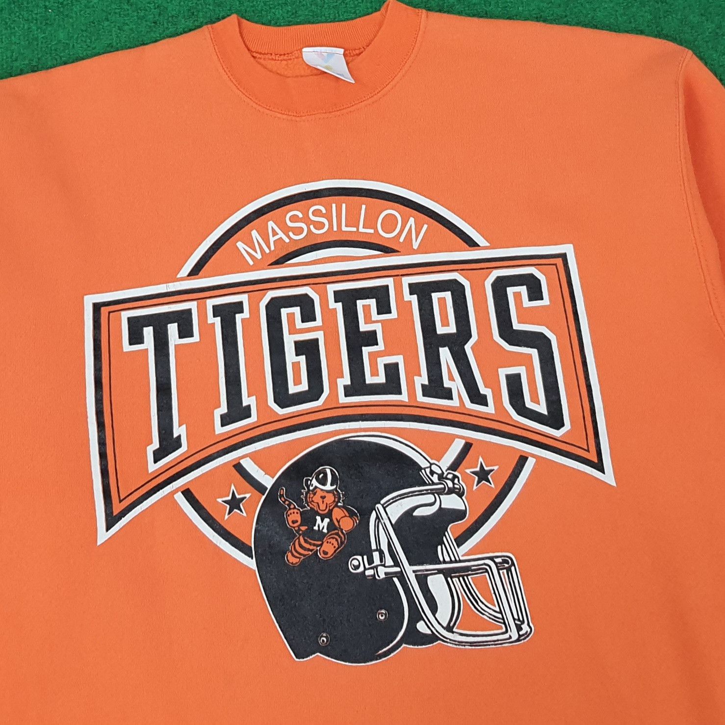 NFL Vintage Massillon Tigers Football Team Sweatshirt C251N28 Size US L / EU 52-54 / 3 - 2 Thumbnail