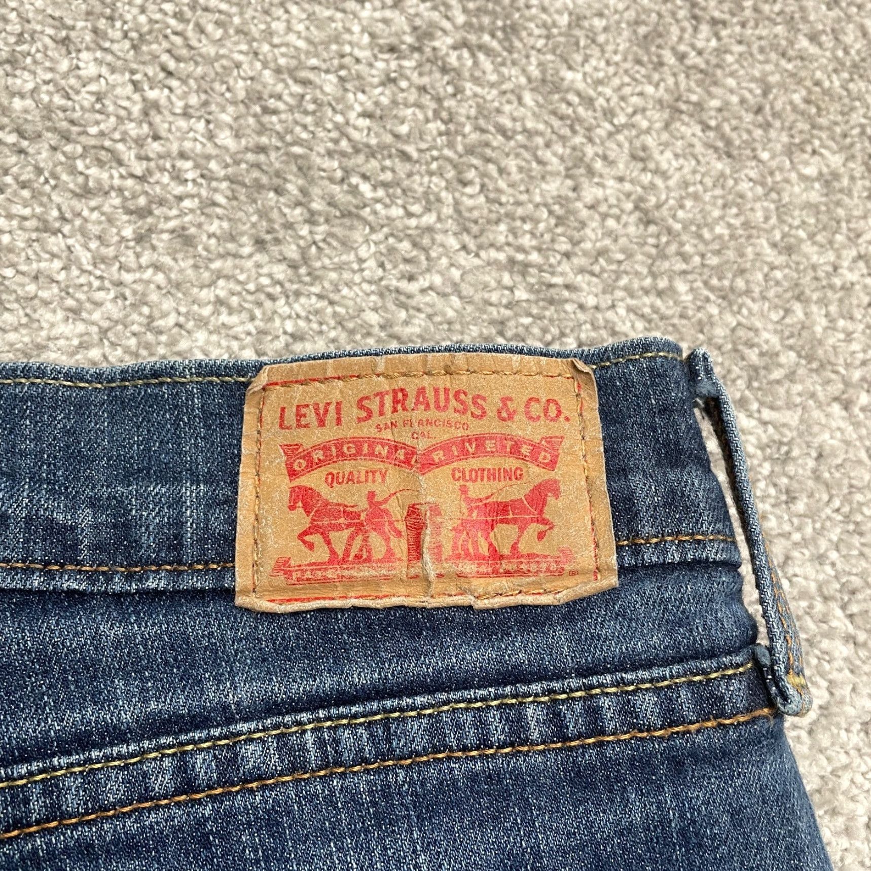 Levi's VINTAGE Levi's 505 Straight Leg Jeans Womens Size 8 Blue Mid Rise Casual Cotton 32x31 Size 30" / US 8 / IT 44 - 5 Thumbnail