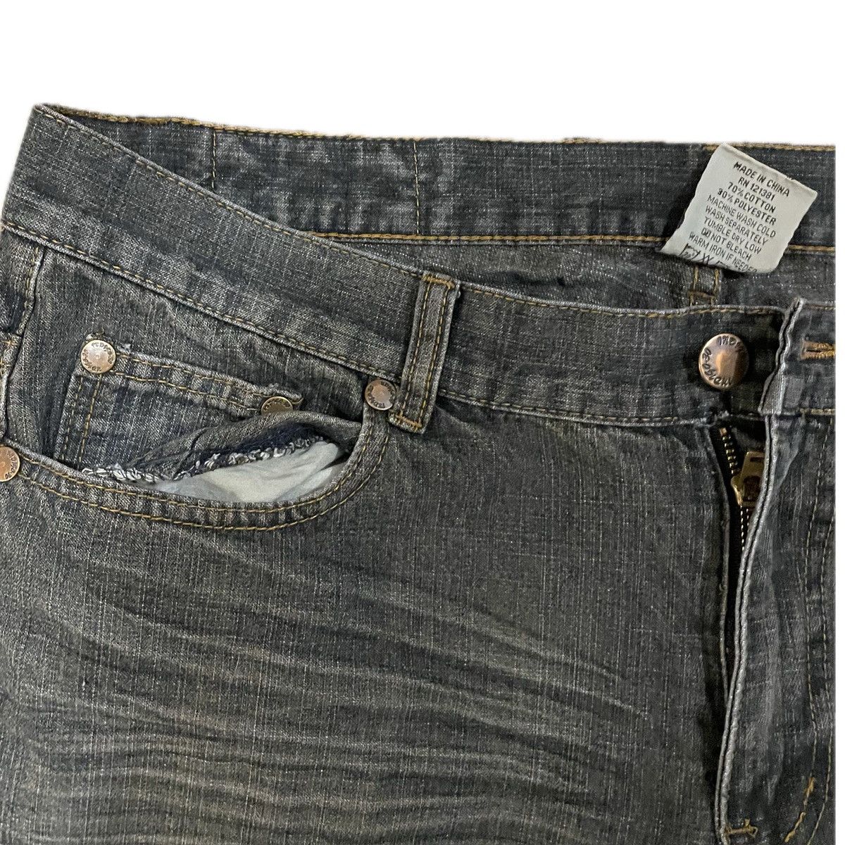 Designer × Hysteric Glamour embroidered straight leg dark wash archive style jeans Size US 40 / EU 56 - 2 Thumbnail