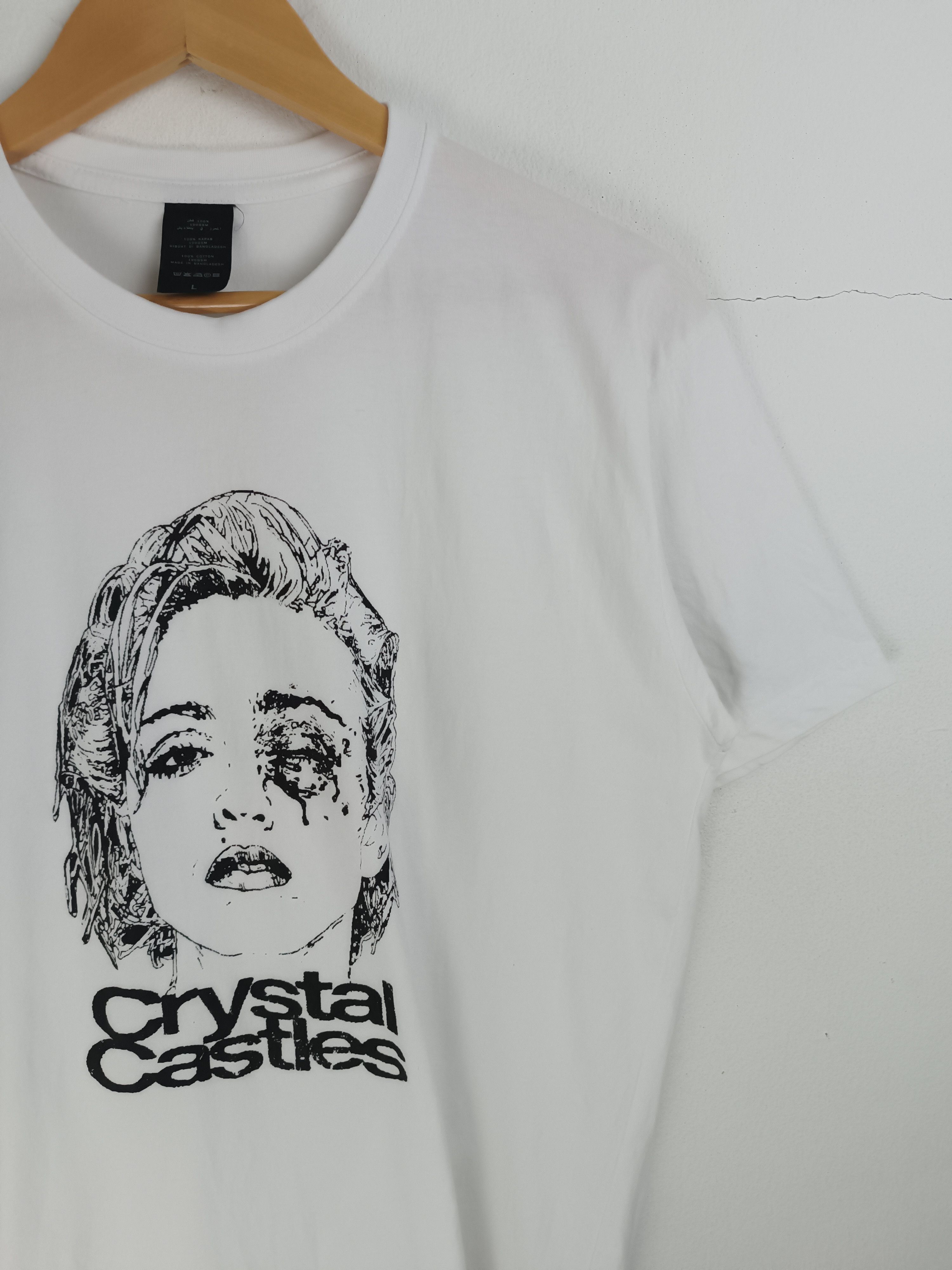 Band Tees VINTAGE CRYSTAL CASTLES MADONNA TEE ALICE ELECTRO PUNK Size US L / EU 52-54 / 3 - 7 Thumbnail