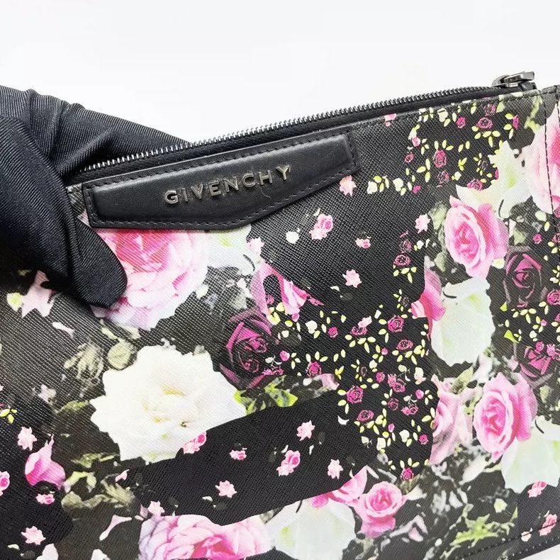 Givenchy Givenchy Roses graffiti black full leather envelope clutch Size ONE SIZE - 3 Thumbnail