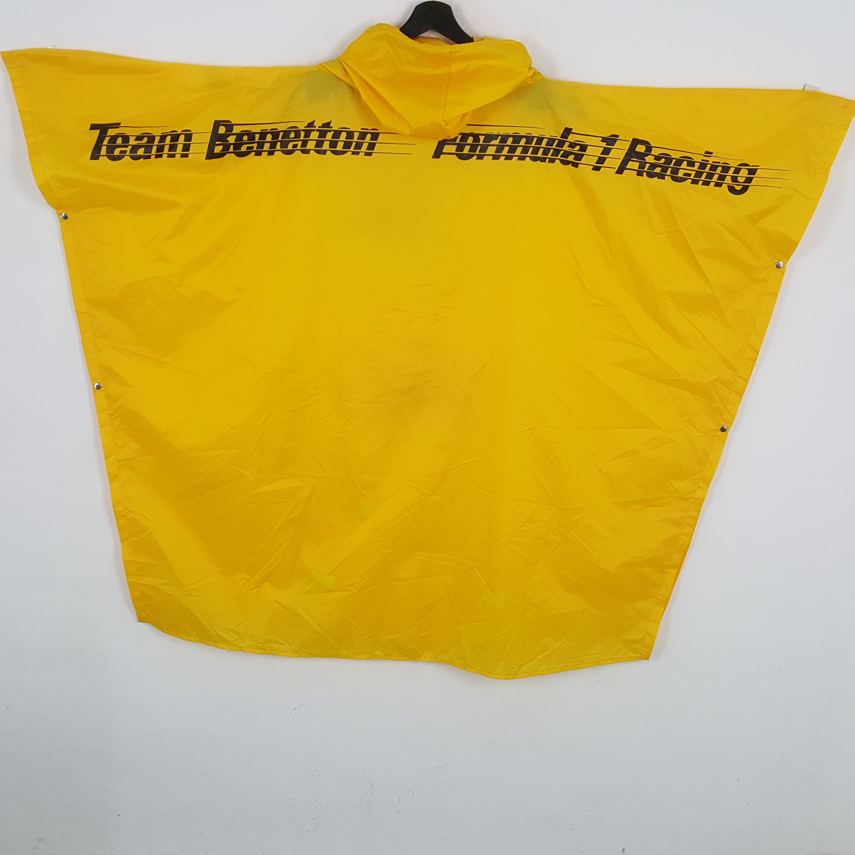 Benetton × Vintage BENETTON FORMULA 1 Racing Rain Coat Jacket Size US XXL / EU 58 / 5 - 1 Thumbnail