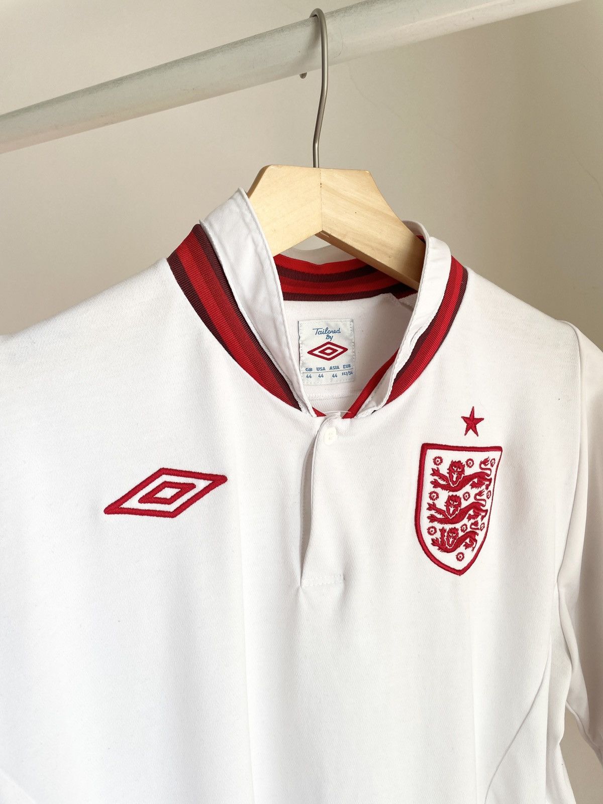 Umbro VINTAGE 🐦‍🔥 Umbro x England Football Team Polo jersey Tee Size US M / EU 48-50 / 2 - 11 Thumbnail