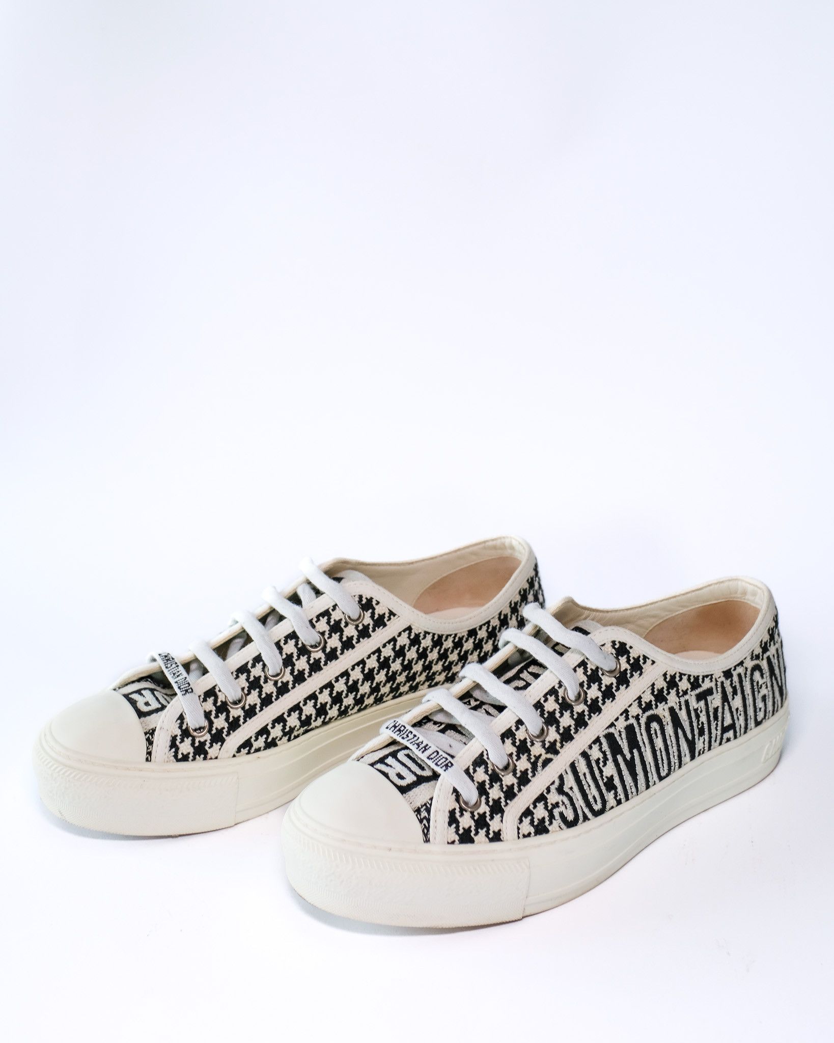 Dior Dior Walk'N'Dior Montaigne sneakers 38 Size US 7 / IT 37 - 1 Thumbnail