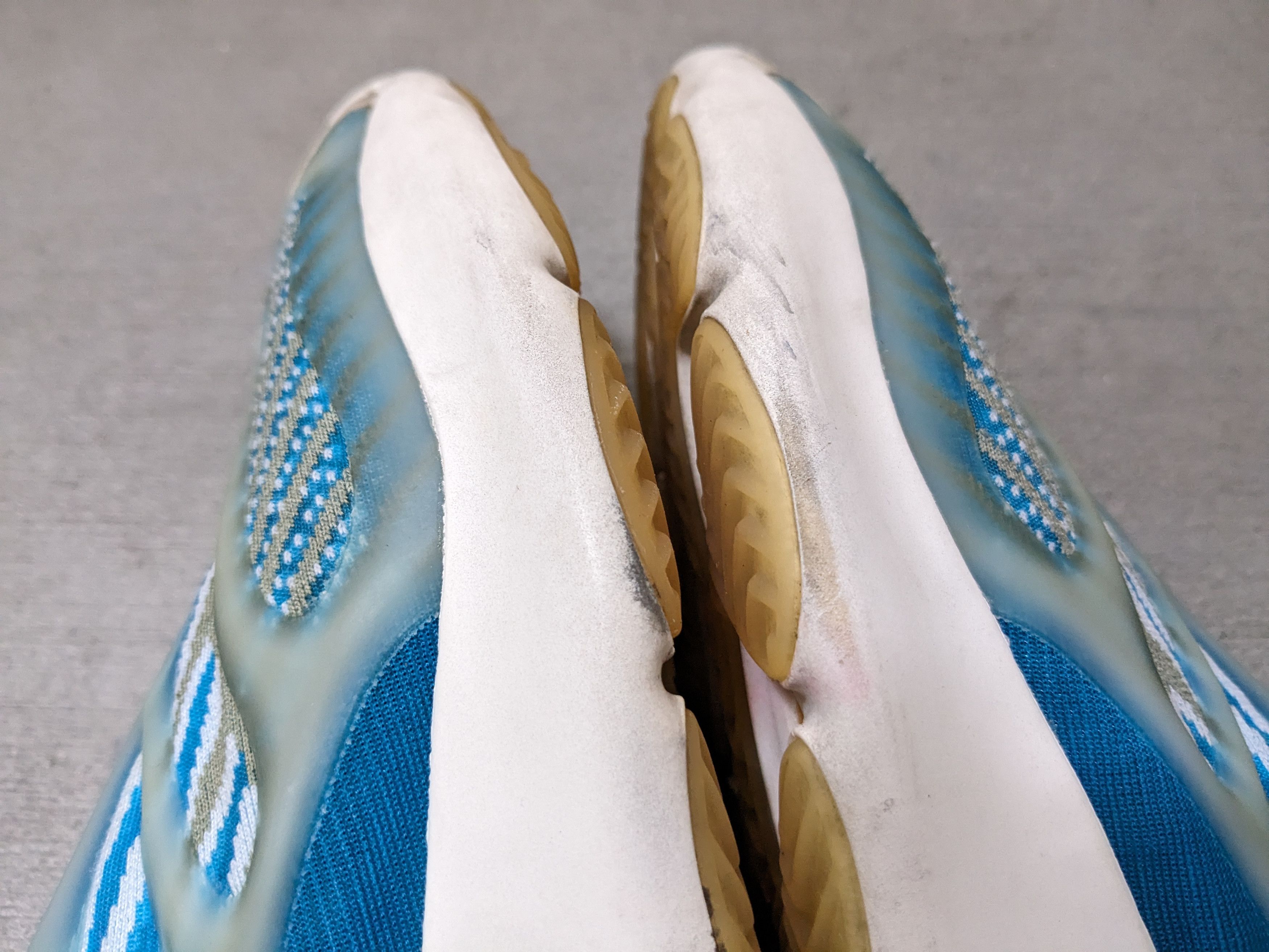 Adidas × Kanye West Adidas Yeezy 700 V3 Arzareth Blue Size 12 White G54850 Size US 12 / EU 45 - 3 Thumbnail