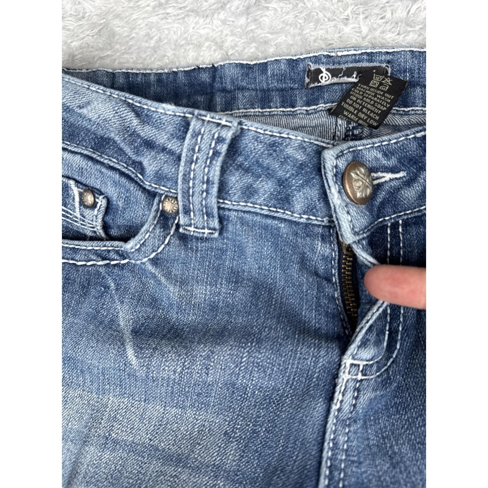 Denime Soundgirl Jeans Bootcut Juniors 9 Blue Med Wash Low Rise Stretch 30x31 Denim Size 30" / US 8 / IT 44 - 5 Thumbnail