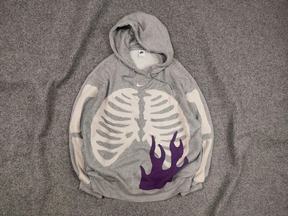 Nike Rare Nike skeleton Logo vintage reworked Hoodie Y2K Style Size US S / EU 44-46 / 1 - 1 Thumbnail