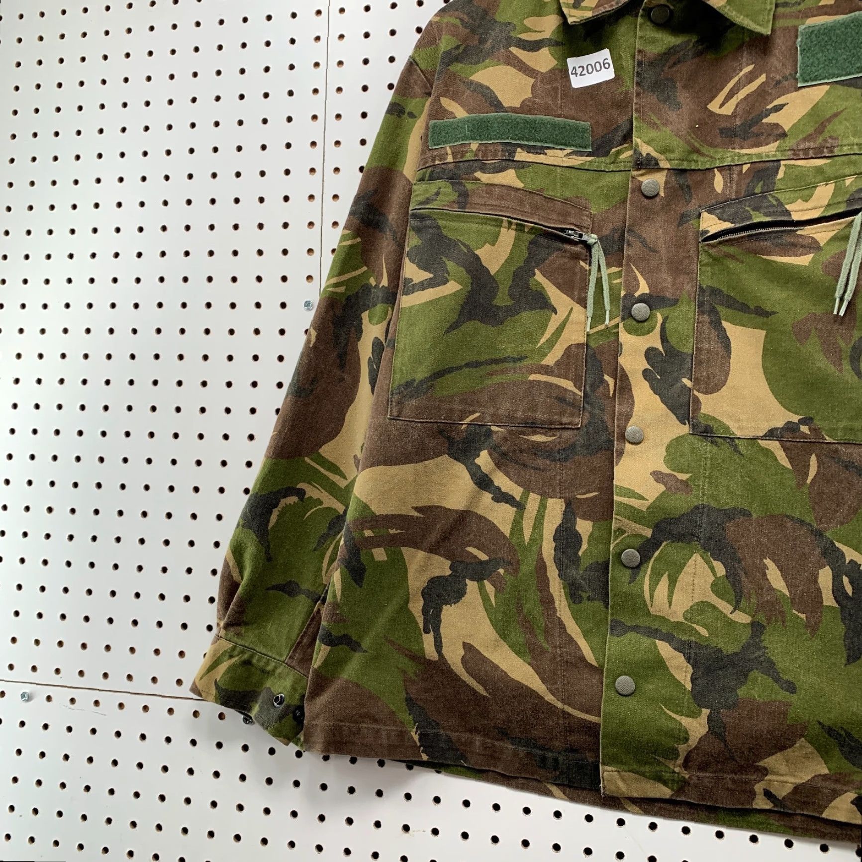 Vintage VINTAGE Army Military Jacket Adults Large Green Camouflage Canvas 21x29 Outdoors Camouflage Clothing Size US L / EU 52-54 / 3 - 5 Thumbnail